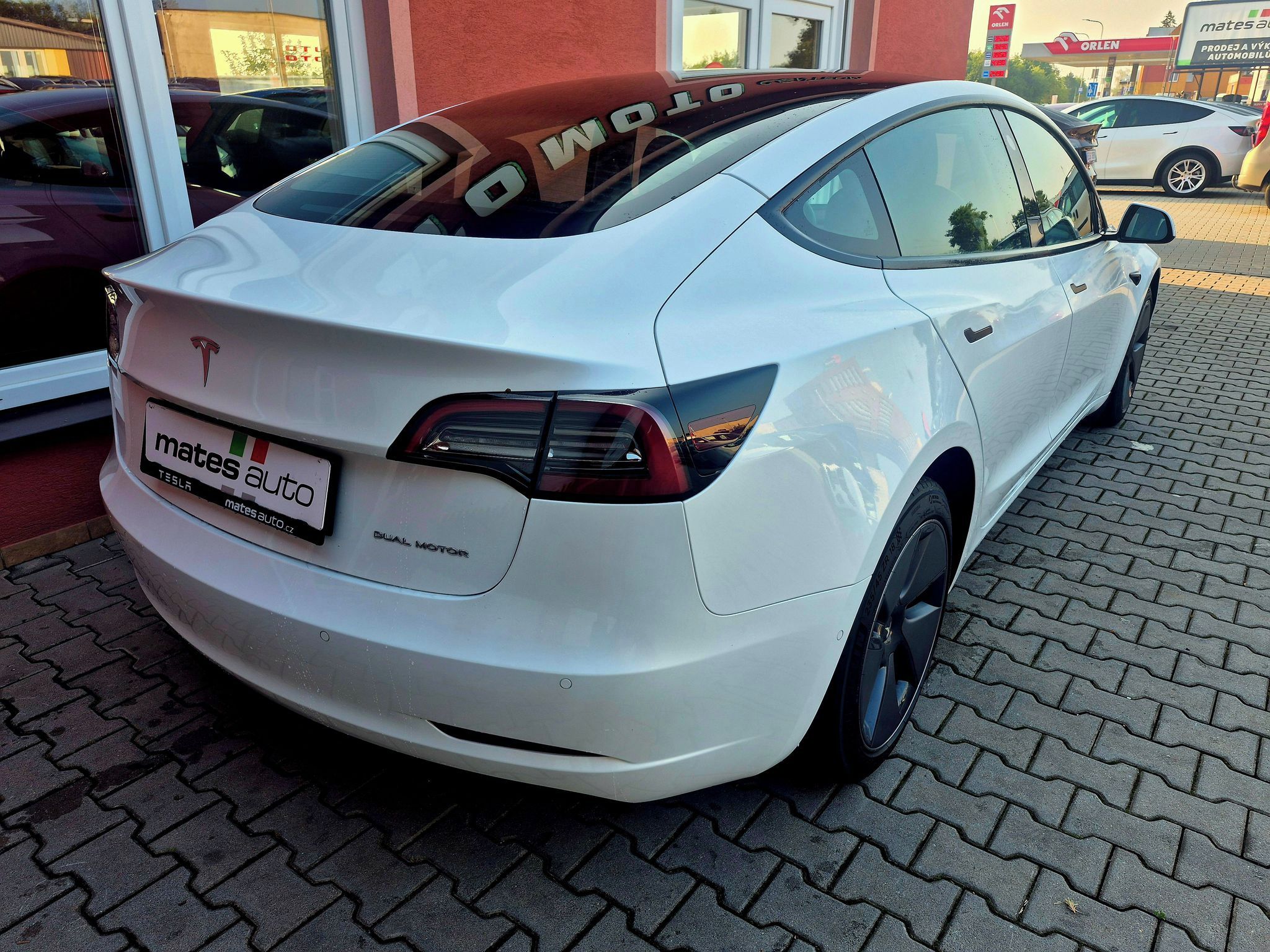 Tesla Model 3, Long Range, Dual Motor, 366 kW - fotka 6