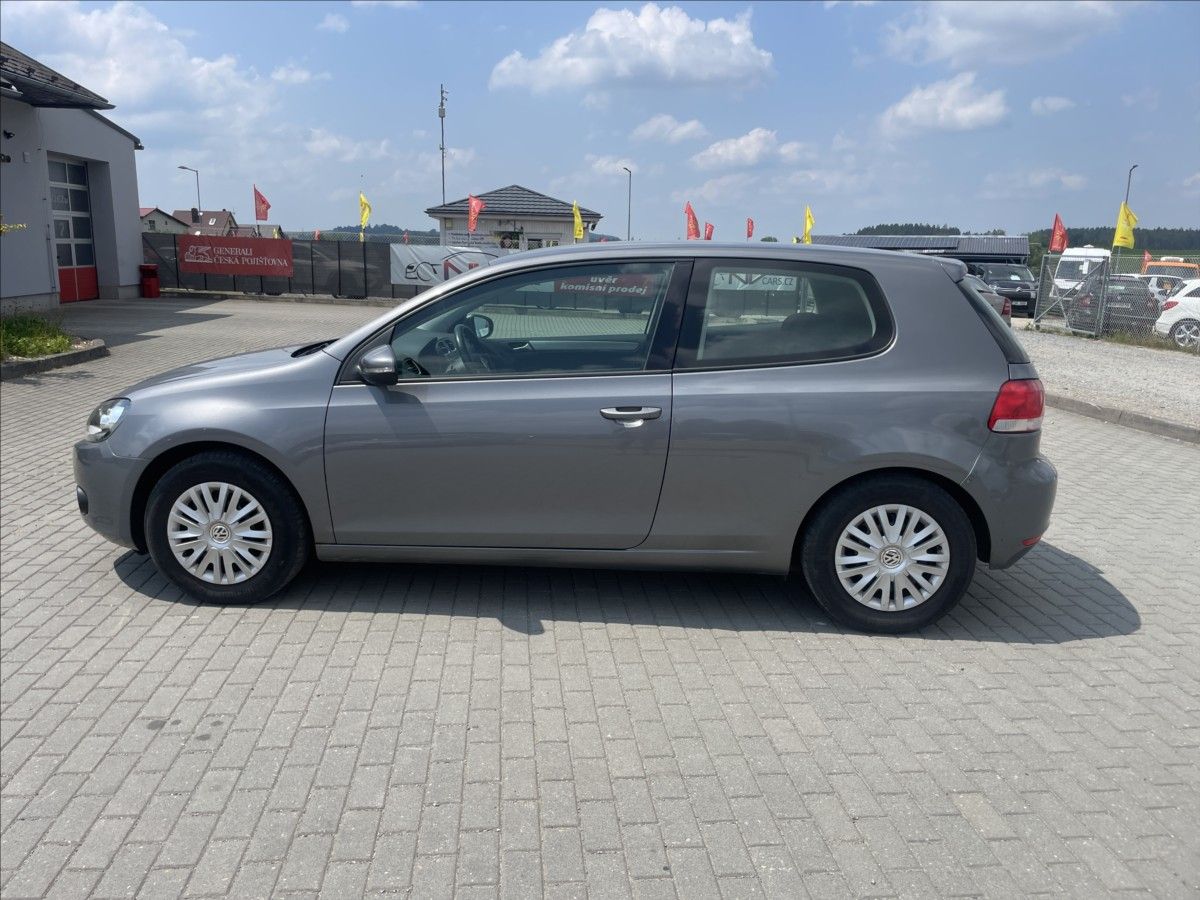 Volkswagen Golf, 1,4 MPi 59kw Klima ESP - fotka 2