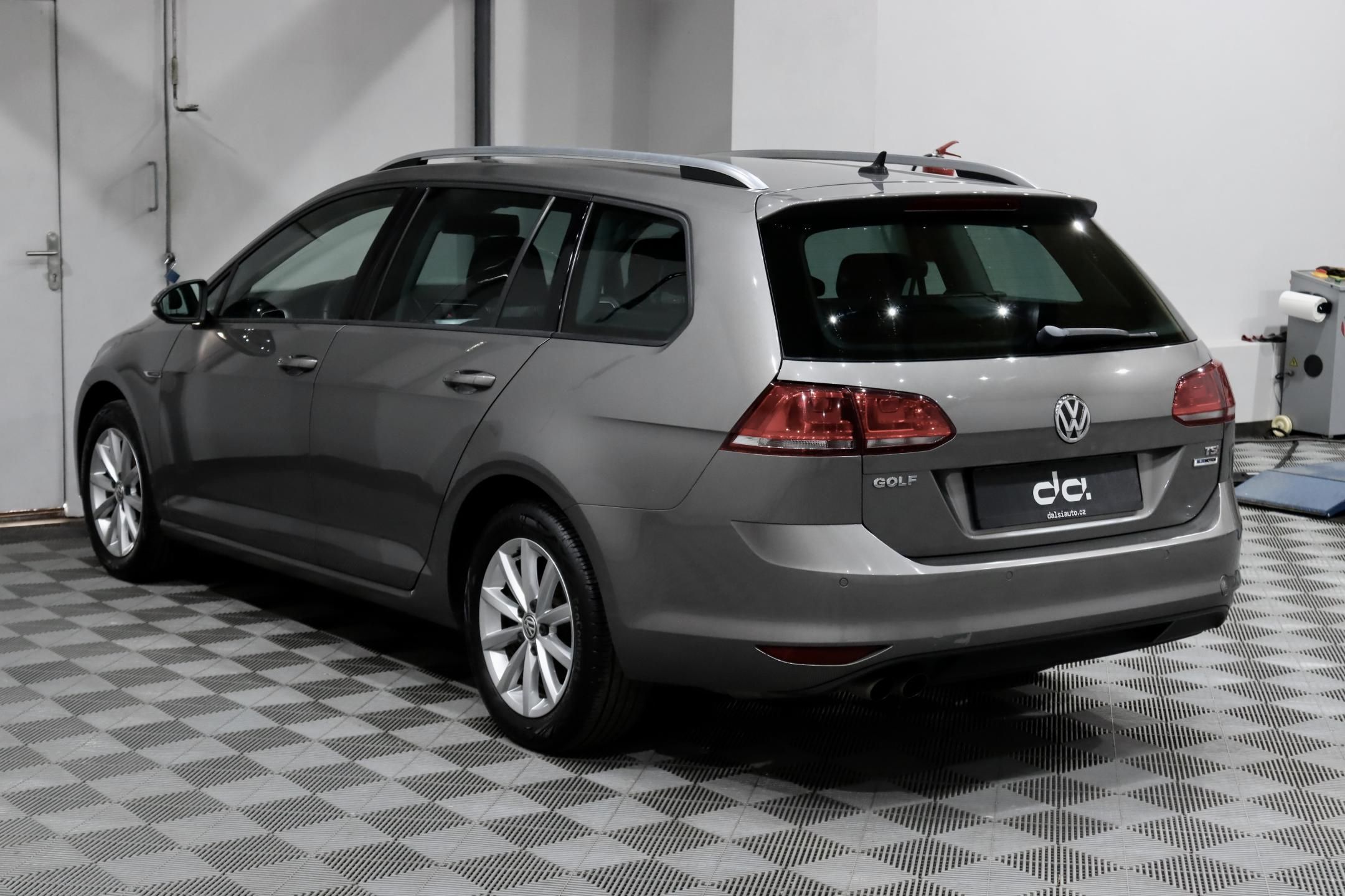 Volkswagen Golf, 7 Variant 1.4 TSI 92 kW - fotka 5
