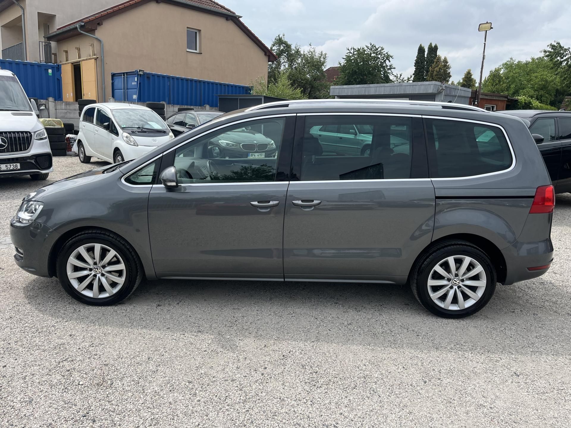 Volkswagen Sharan, 2.0TDi 130Kw DSG 6míst Tažné - fotka 4