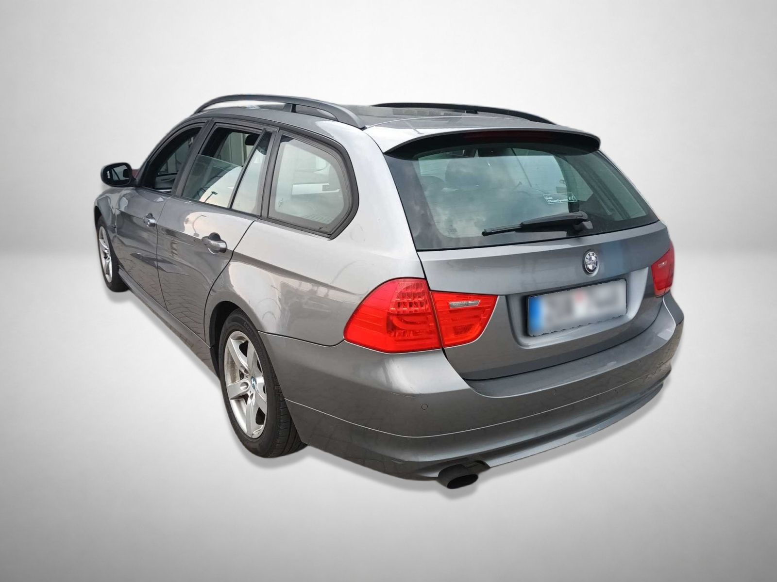 BMW Řada 3, 318 i, po STK, Tažné - fotka 2