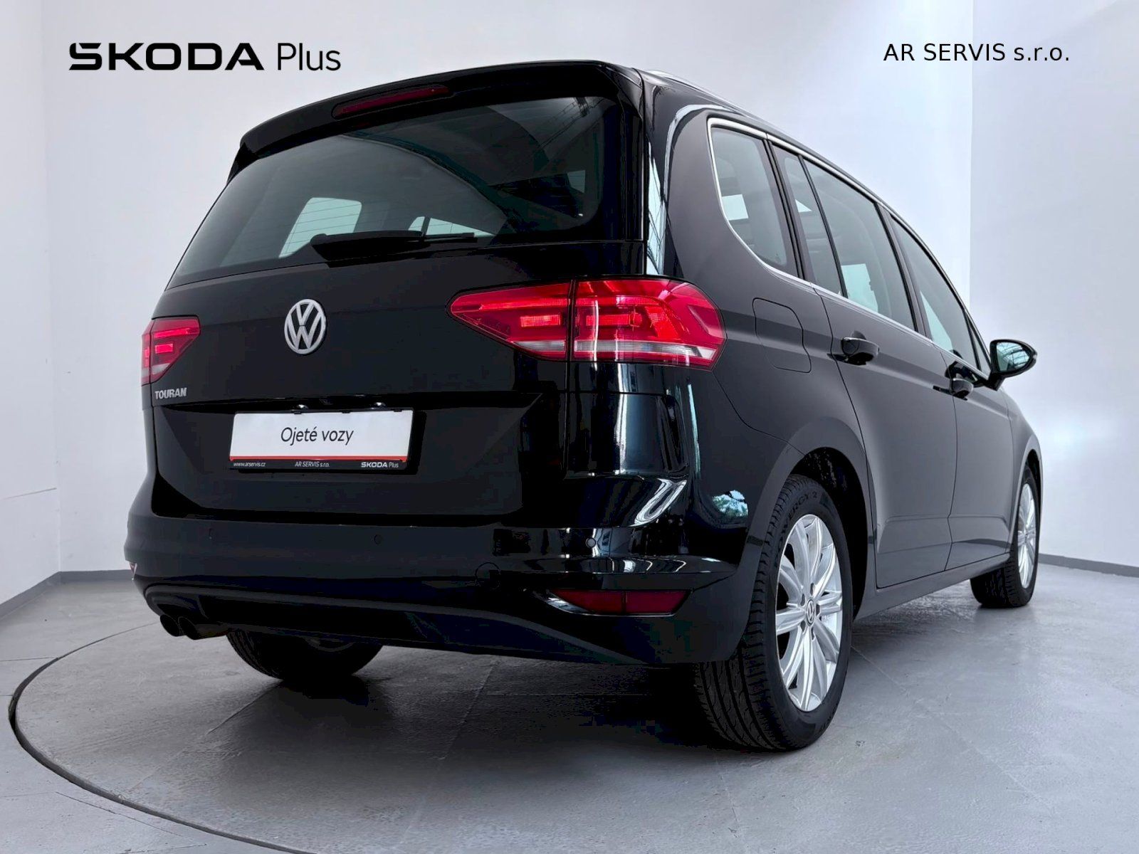 Volkswagen Touran, Highline 2.0TDI/110kW 6MP - Pa - fotka 2