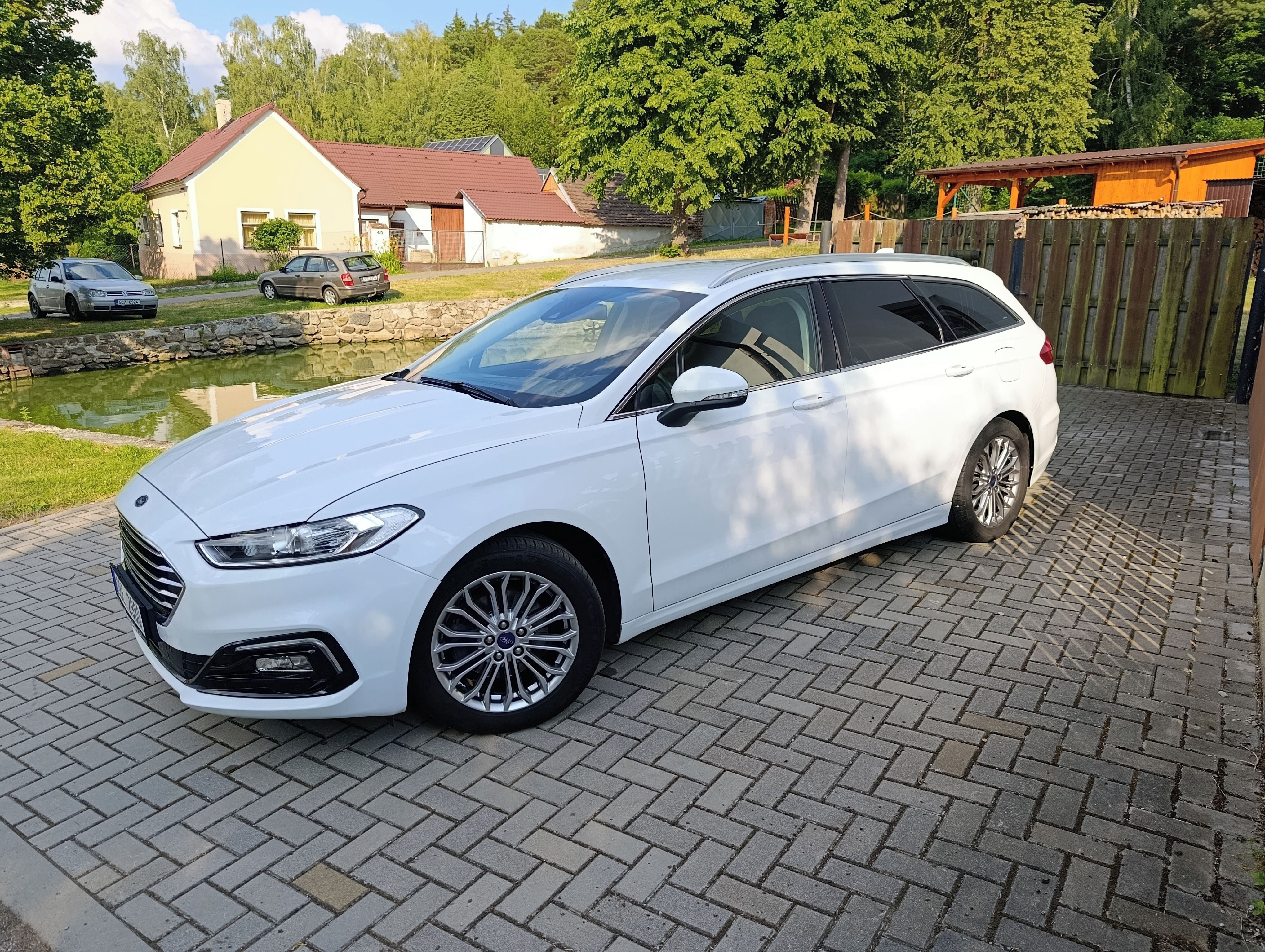 Ford Mondeo - fotka 5