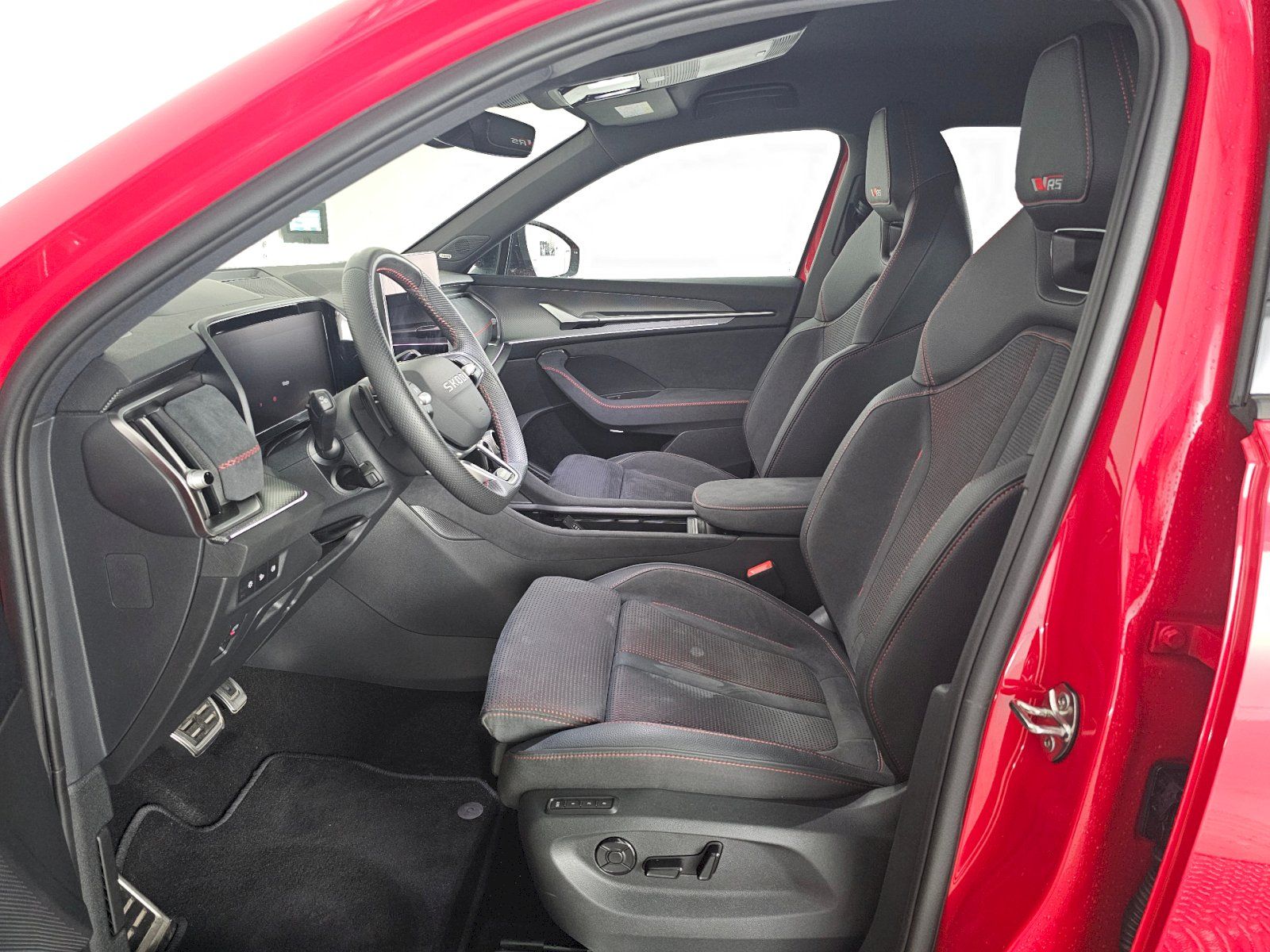 Škoda Kodiaq, RS 2.0TSi 195kW 4x4 WEBASTO TA - fotka 6