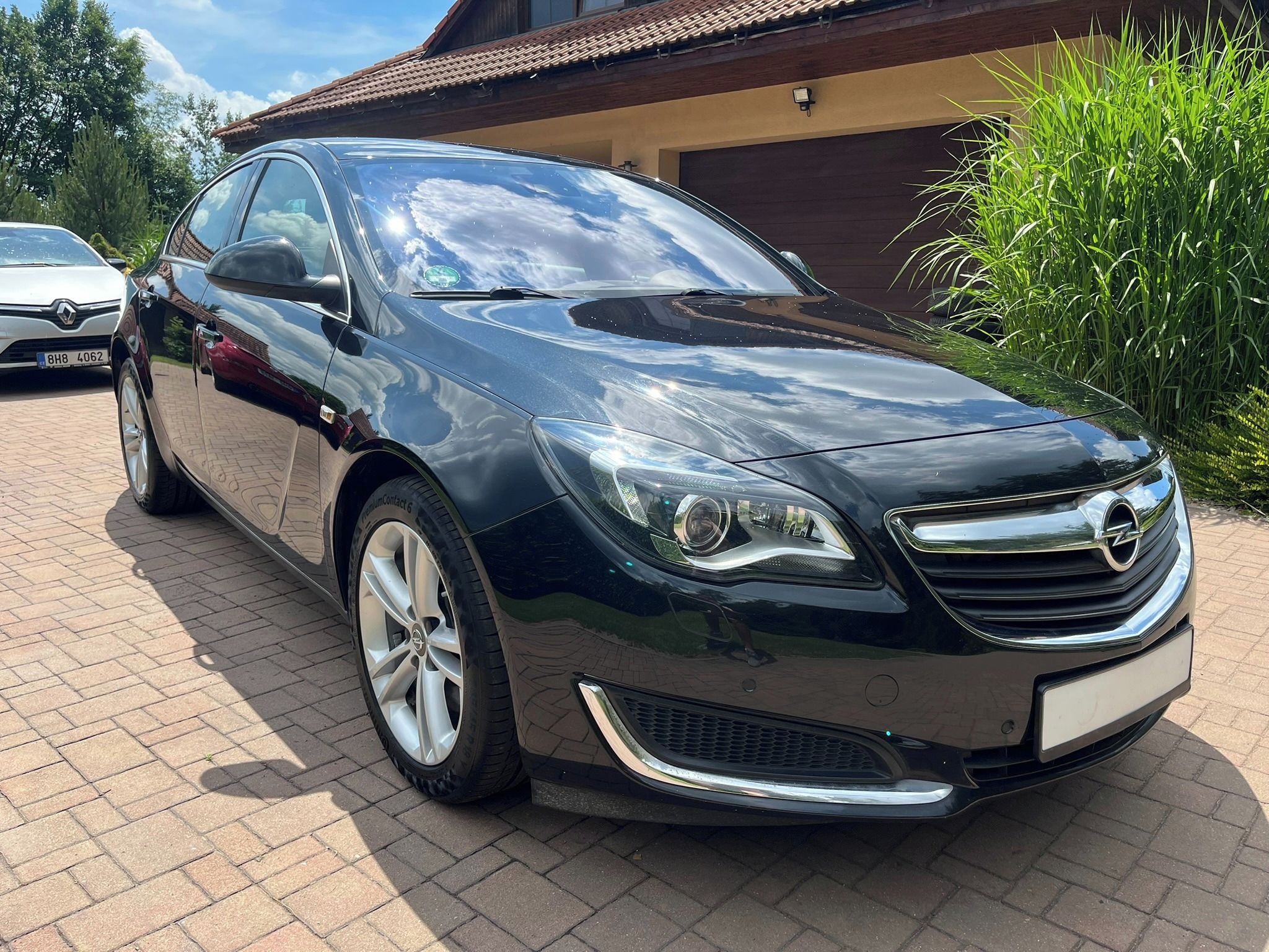 Opel Insignia, 2.0 T 184kW Navi Xenon 1.Maj - fotka 2