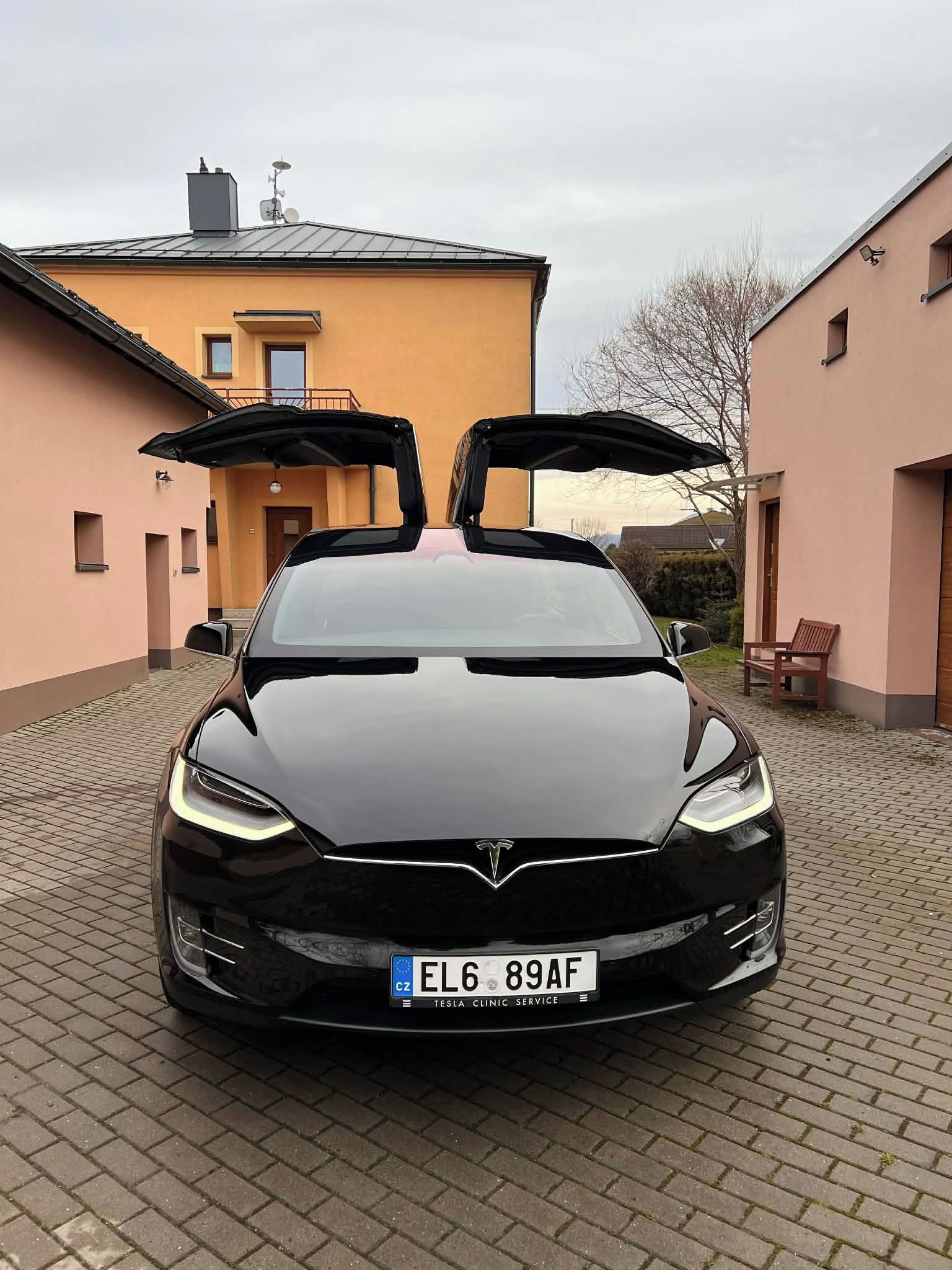 Tesla Model X, 100D 6 míst vzduch taž. DPH - fotka 3