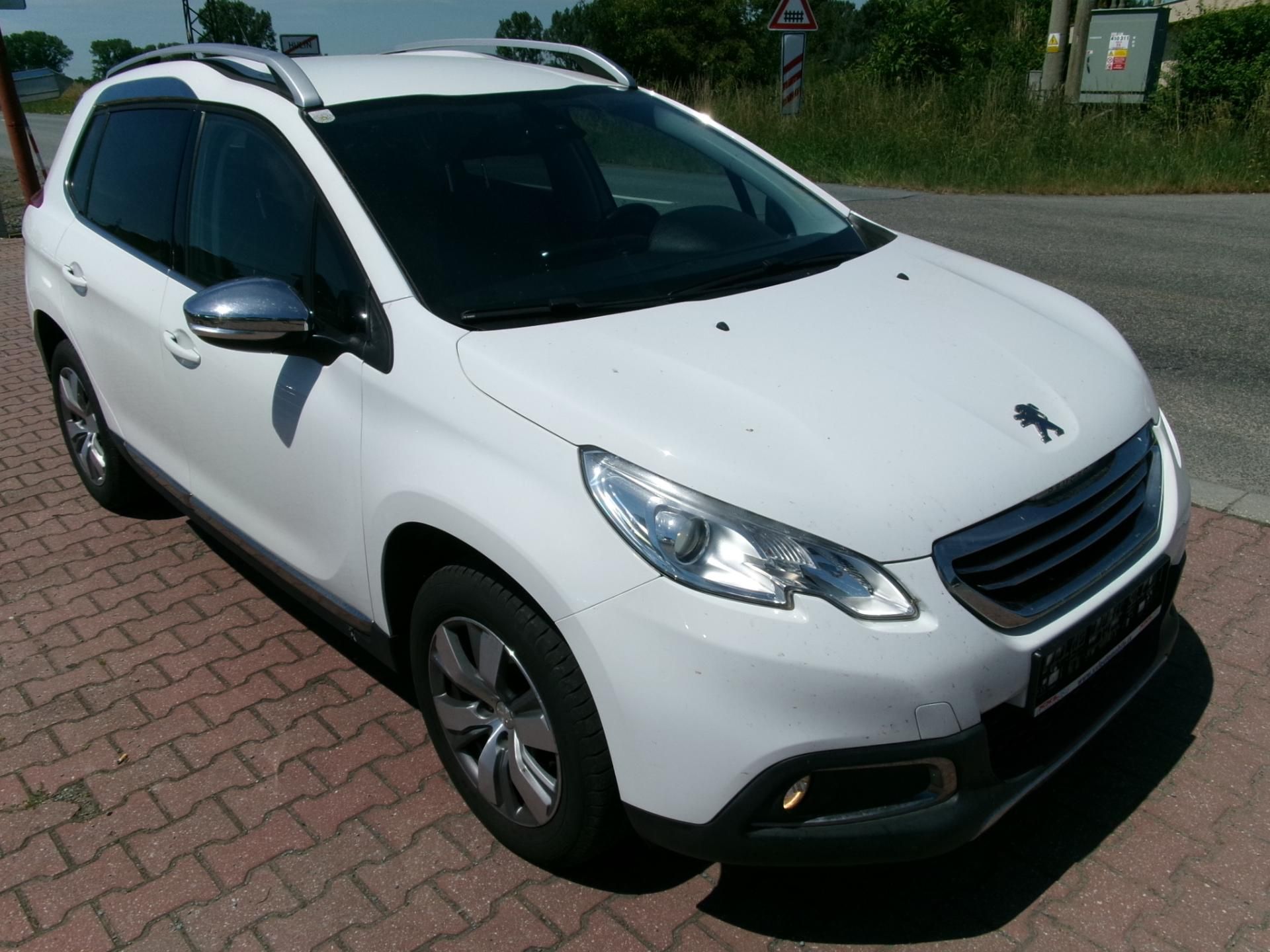 Peugeot 2008, 1,6 BlueHDI AC TEMP USB - fotka 4