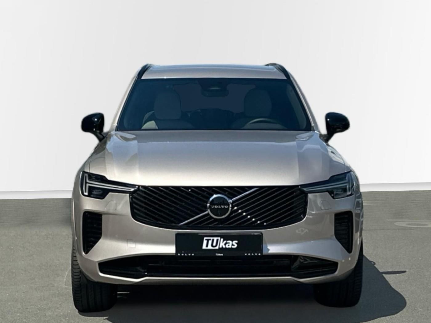Volvo XC90, 2.0B5 184kW 4x4  PLUS BRIGHT - fotka 3