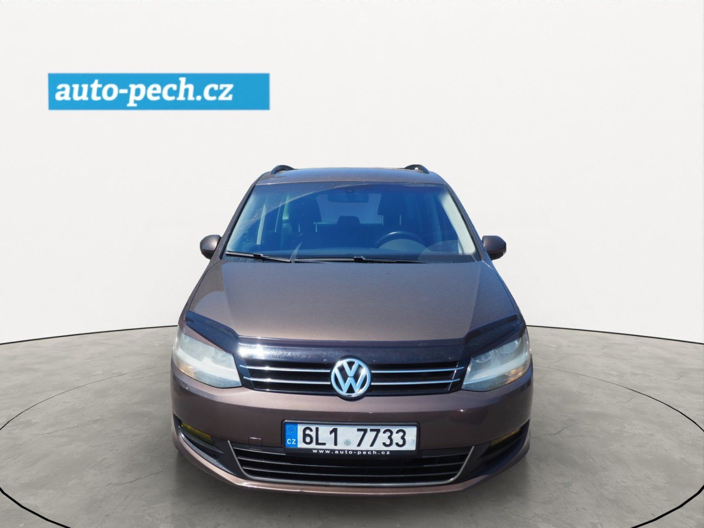 Volkswagen Sharan, 2.0 TDI, 103 kW, 7 míst - fotka 6