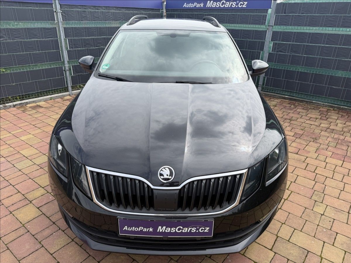 Škoda Octavia, III 1.6 TDI Ambition - fotka 2