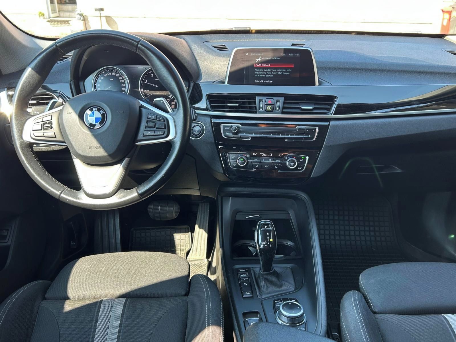 BMW X1, 2.0D, XDrive 18d automat 4x - fotka 6
