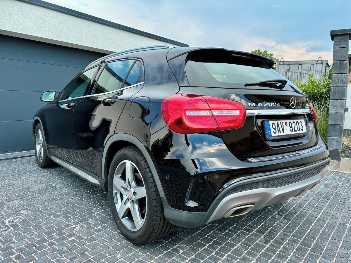 Mercedes-Benz GLA, 200d 4Matic AMG paket - fotka 6