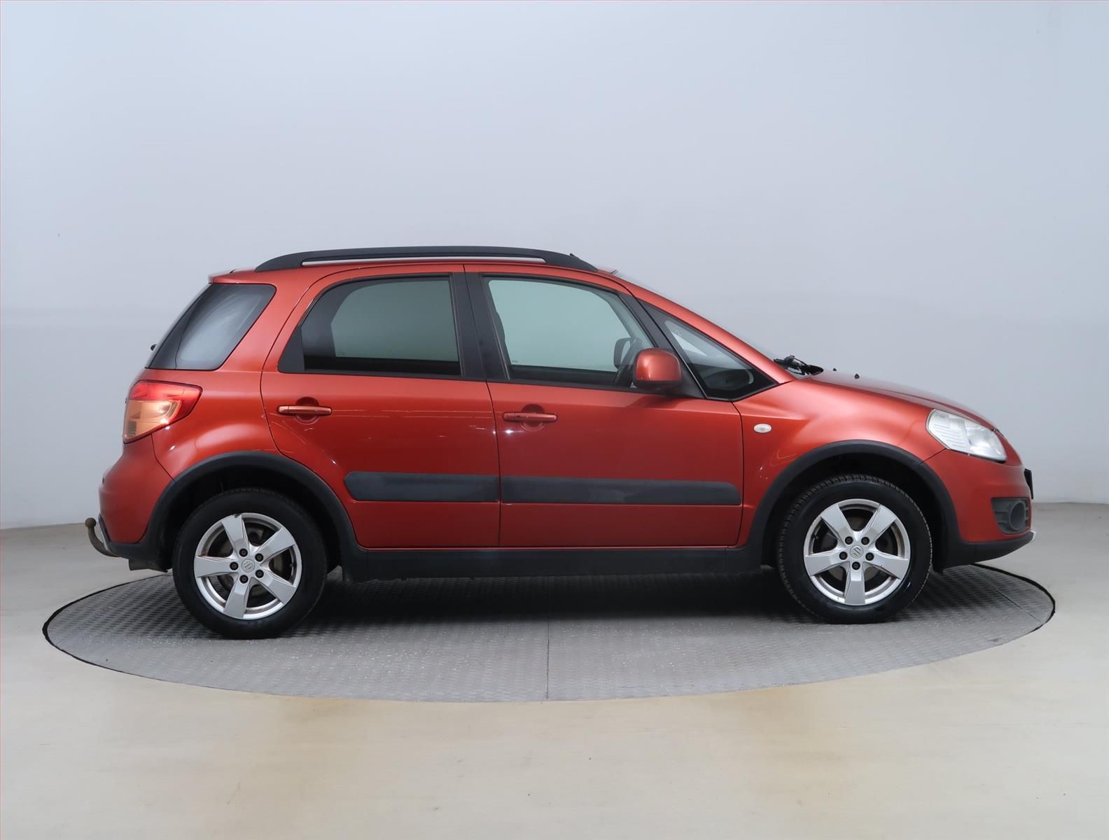 Suzuki SX4, 2.0 DDiS, Tažné - fotka 6