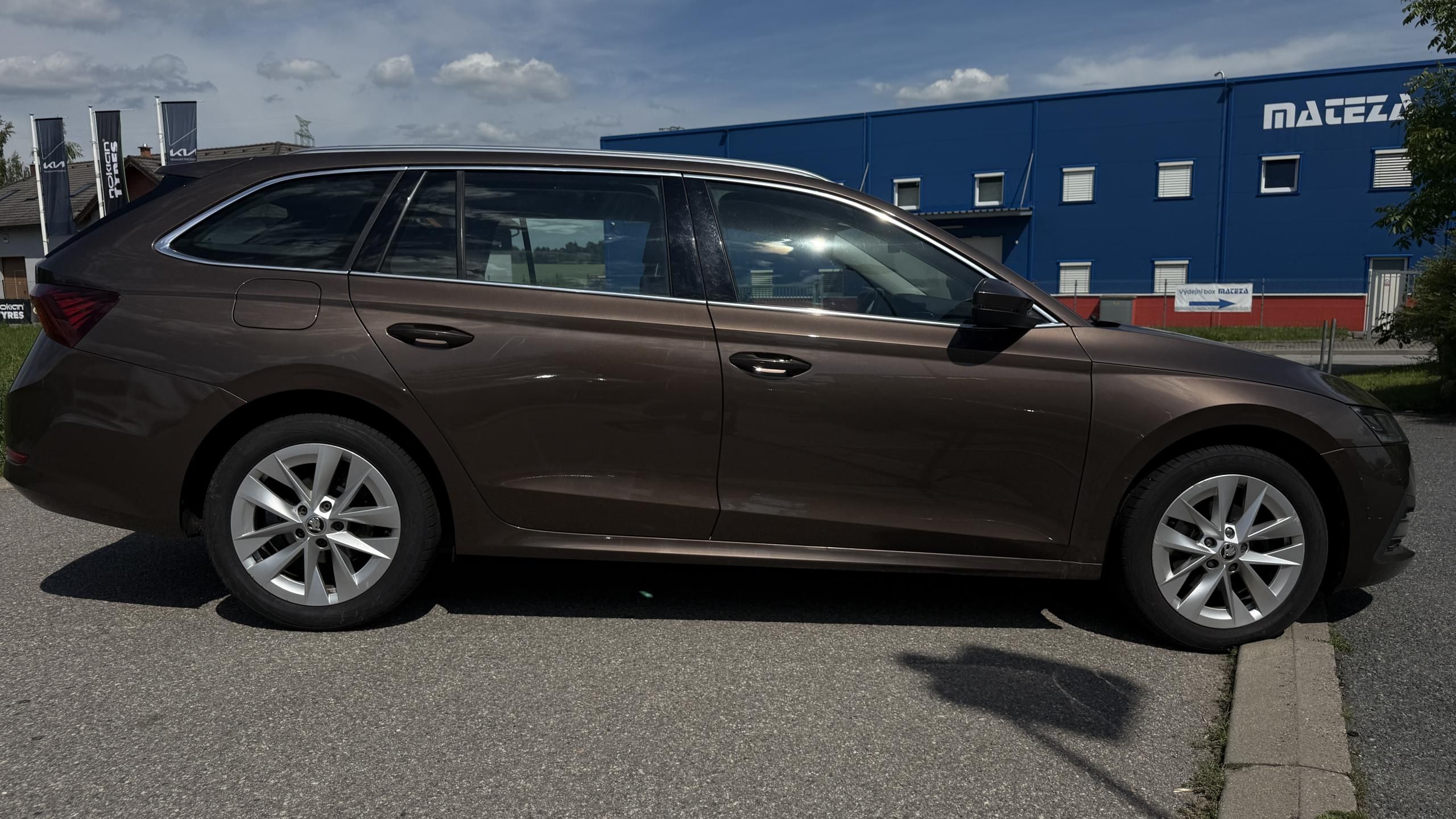 Škoda Octavia, 2.0 tdi - fotka 5