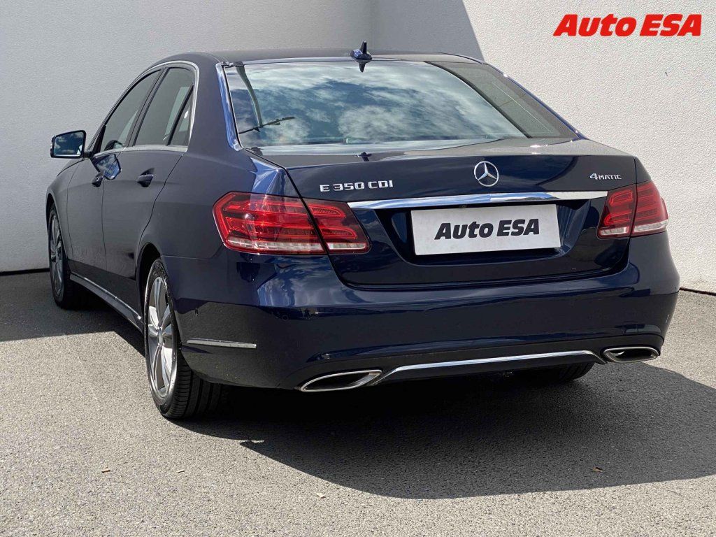Mercedes-Benz Třídy E, 3.0 CDi E350 4matic,AT - fotka 6