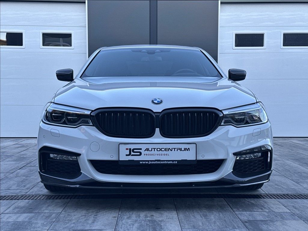 BMW Řada 5, 530d 265PS  M Performance 4x4 - fotka 4