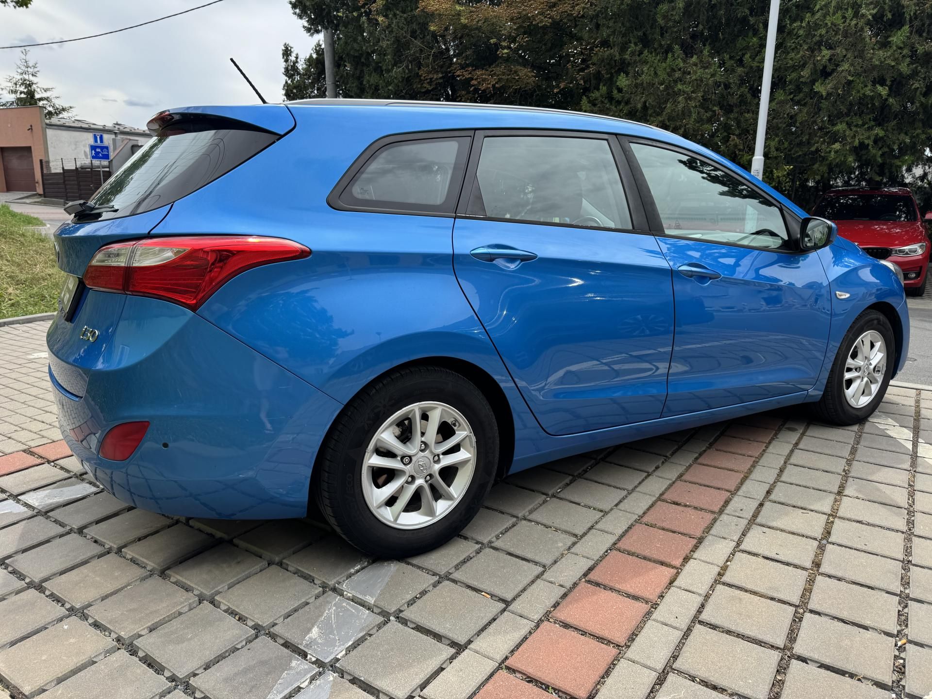 Hyundai i30, 1.6 GDi TRIKOLOR 1 majitel ČR - fotka 6