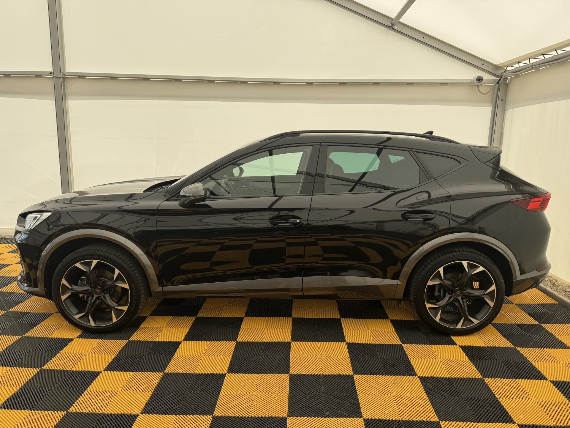Cupra Formentor, 1.5Tsi*1-MAJ*ACC*LED*DPH*CZ* - fotka 4