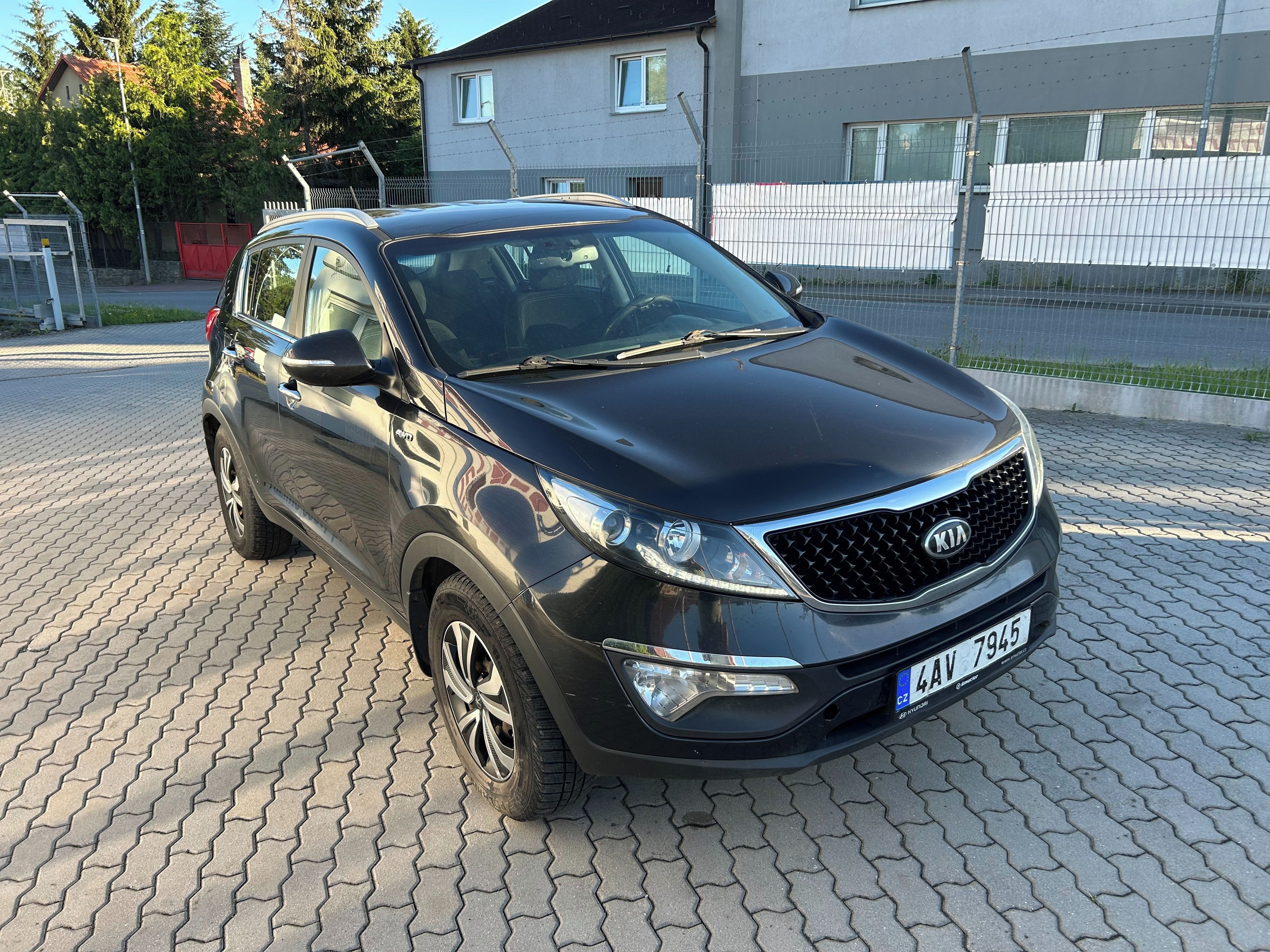 Kia Sportage, 2.0CRDI / 4x4 / Automat - fotka 2