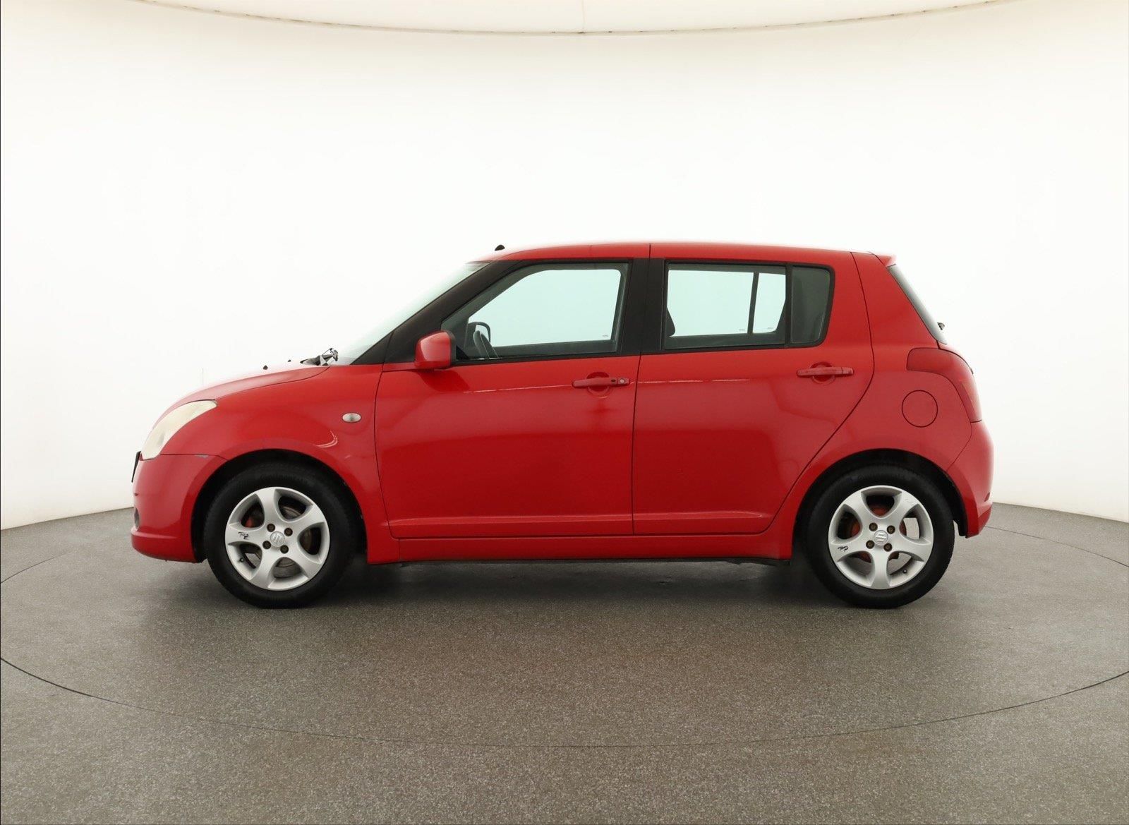 Suzuki Swift, 1.3, jezdí výborně - fotka 3
