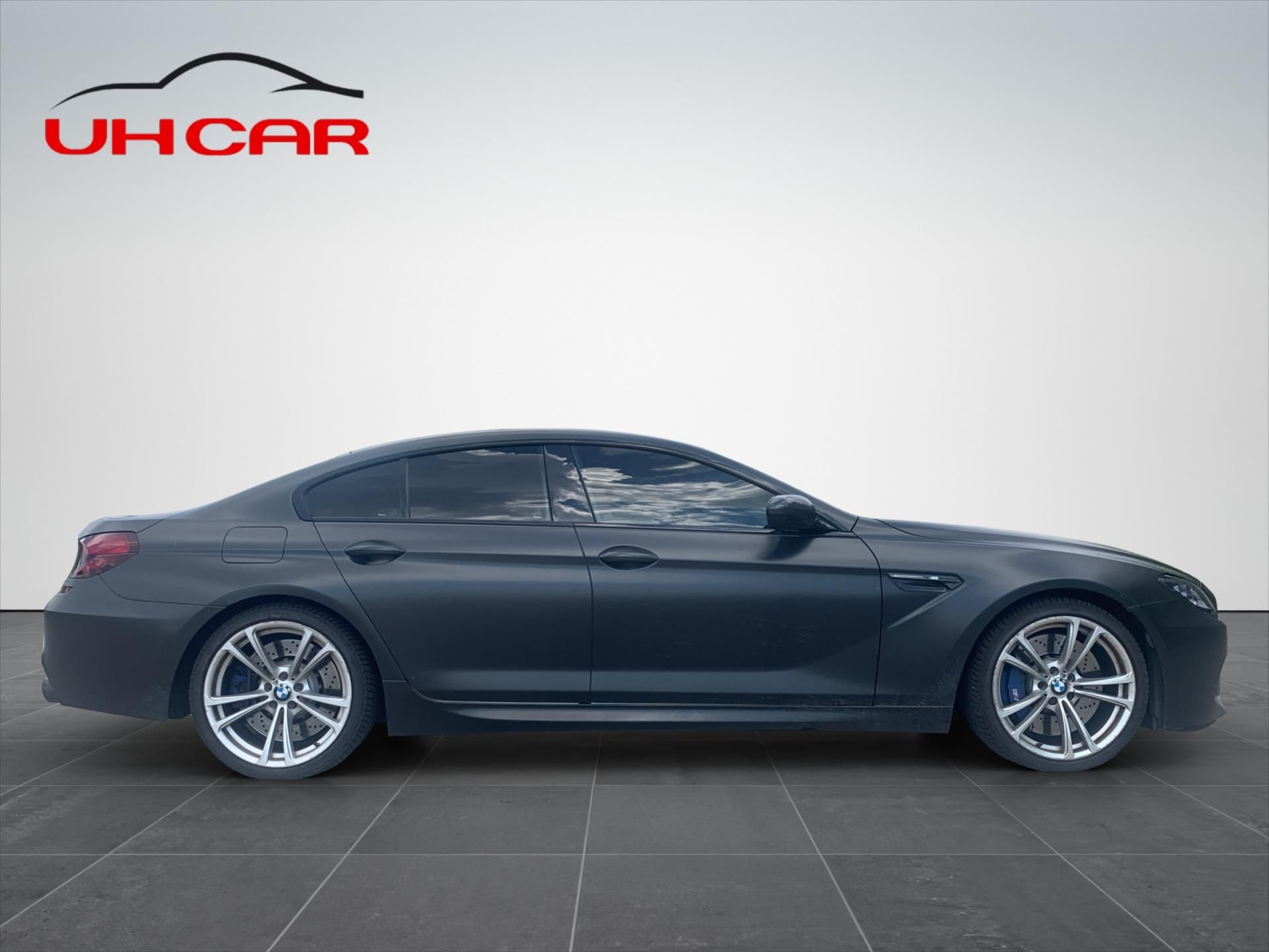BMW M6, 4,4   423 kW - fotka 4