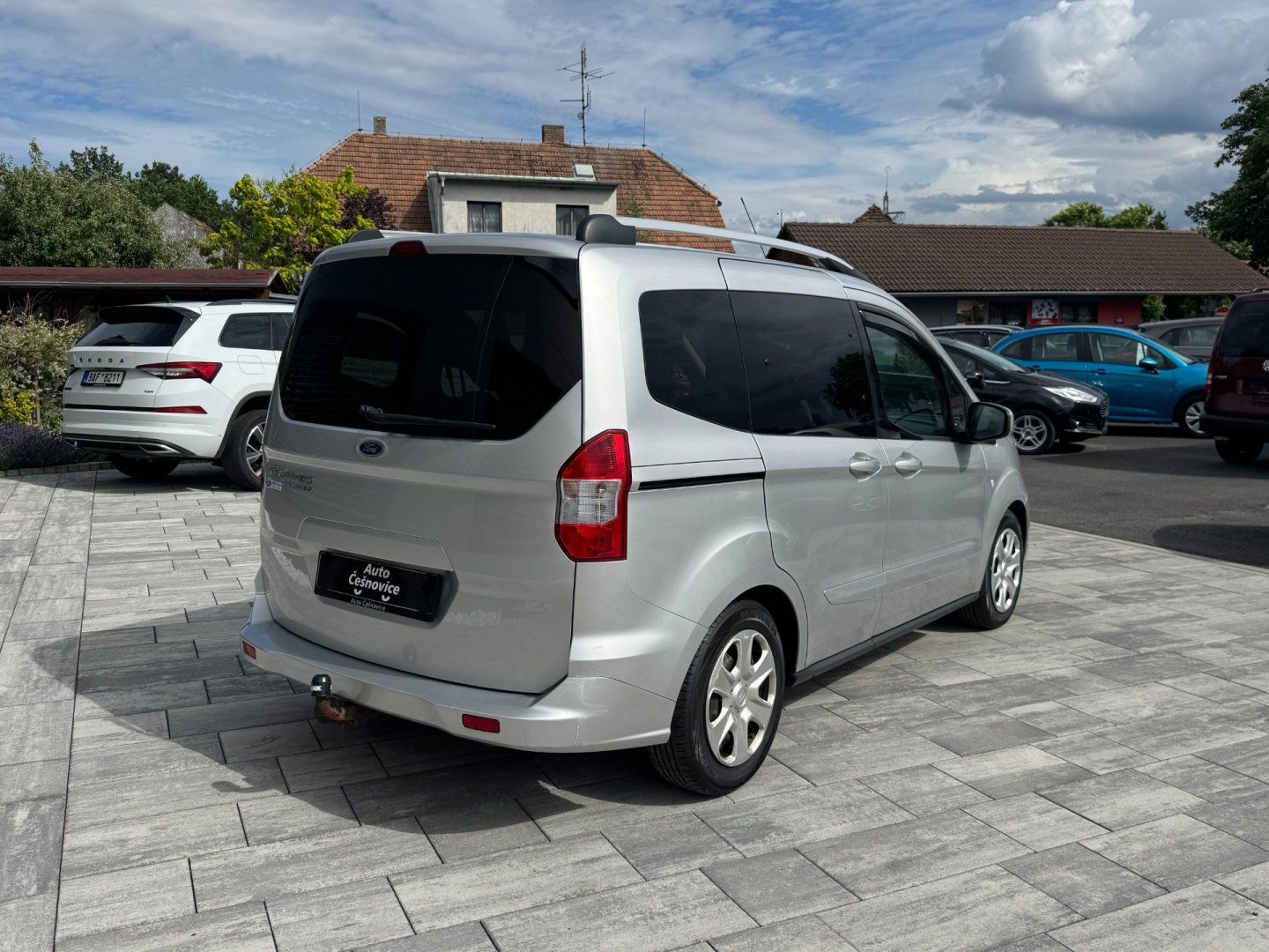 Ford Tourneo Courier, 1.0 EcoBoost 73kW - fotka 5