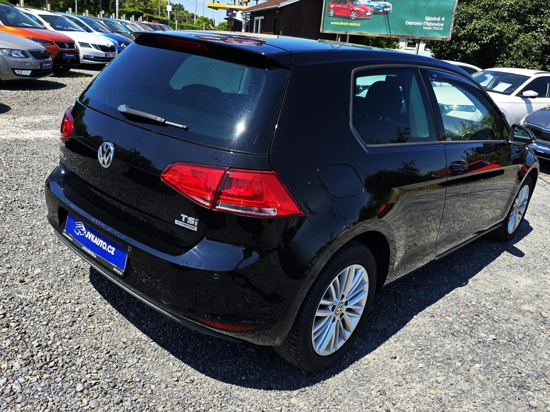 Volkswagen Golf, 1.2TSI 63 KW CUP - fotka 5