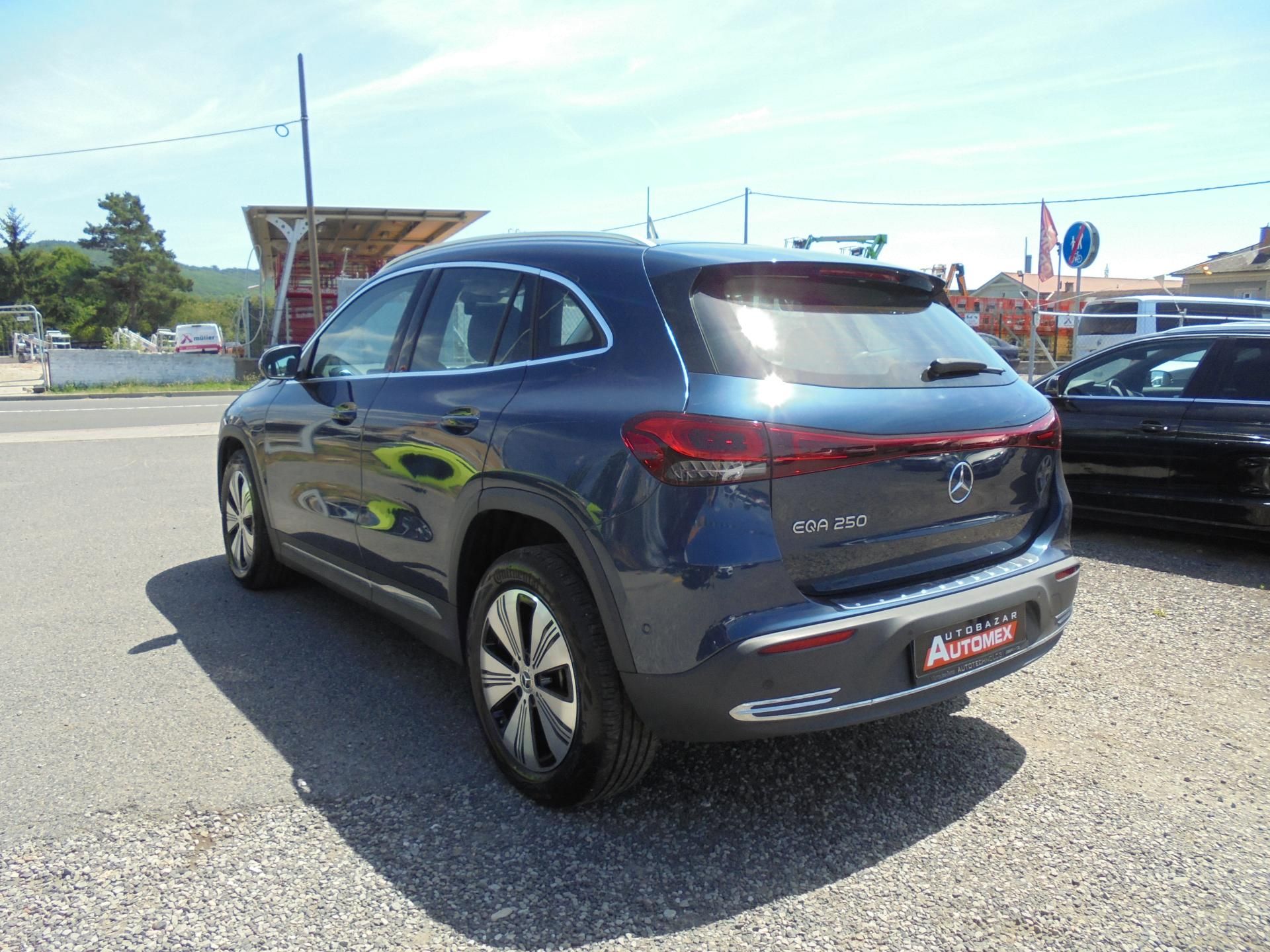 Mercedes-Benz EQA, 250- 17000 km- NAVIGACE- KŮŽE - fotka 5