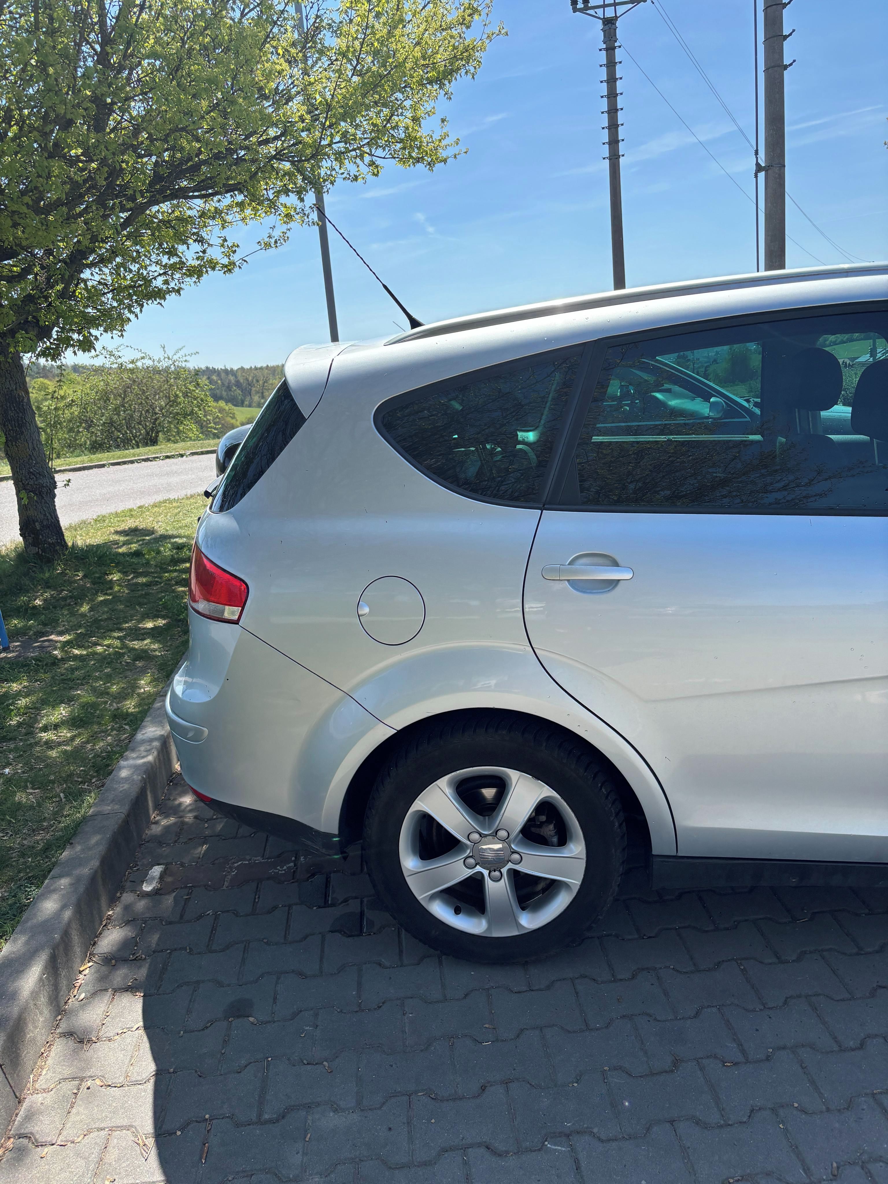 Seat Altea, Seat Altea XL v pěkném stavu - fotka 5