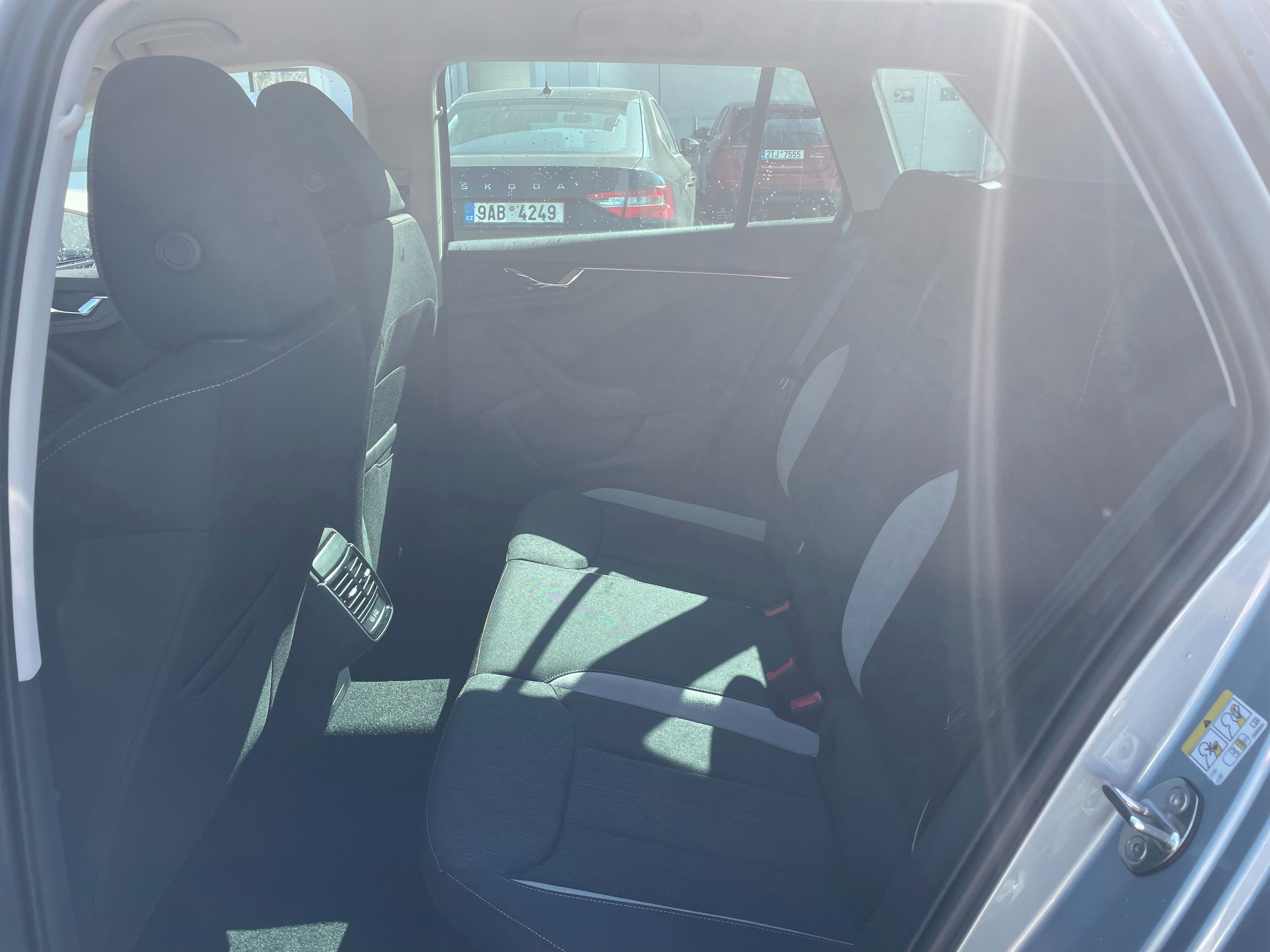 Škoda Kamiq, 1.0 TSI 85kW DSG Dynamic - fotka 6