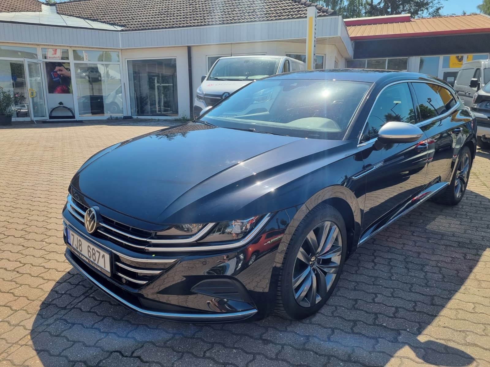 Volkswagen Arteon, 2.0 TDI 110 kW DSG Elegance - fotka 2