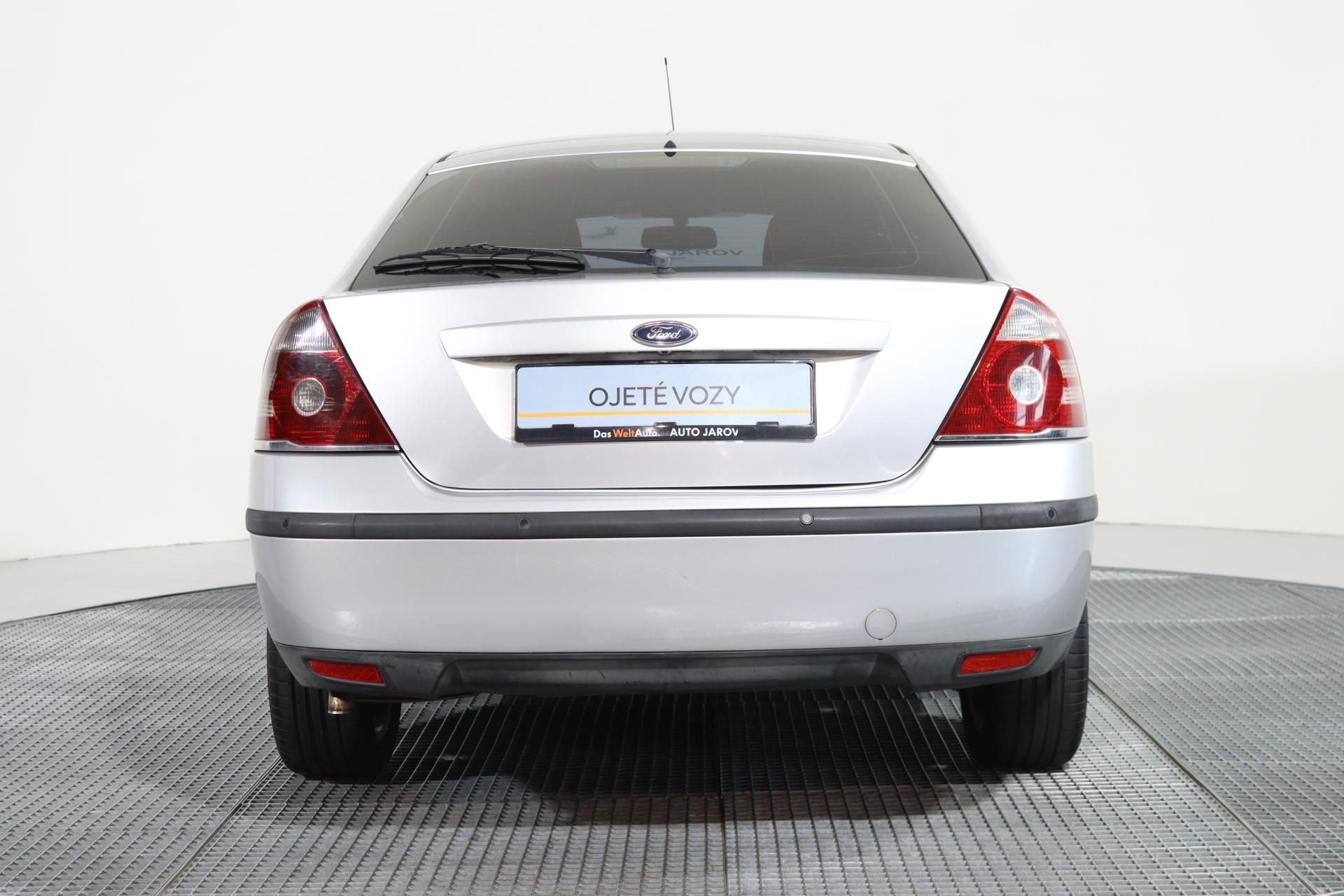 Ford Mondeo, 2.0i 107kw - fotka 6