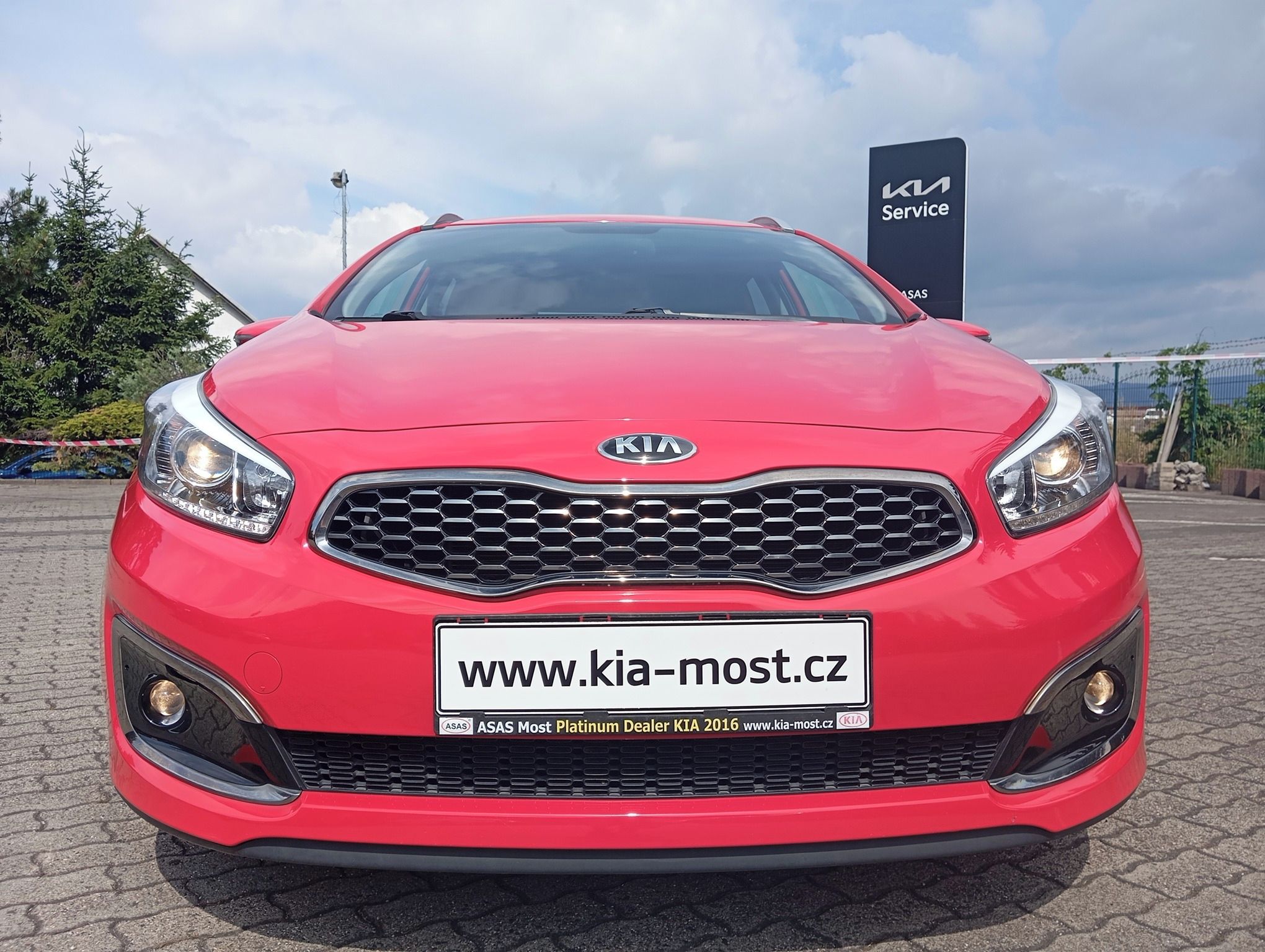 Kia Cee´d SW, 1.6 GDi TOP 2018 - fotka 3