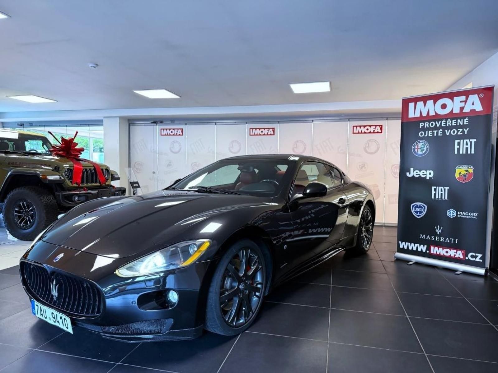 Maserati GranTurismo, 4,7 V8 S F1 440k MC paket - fotka 3