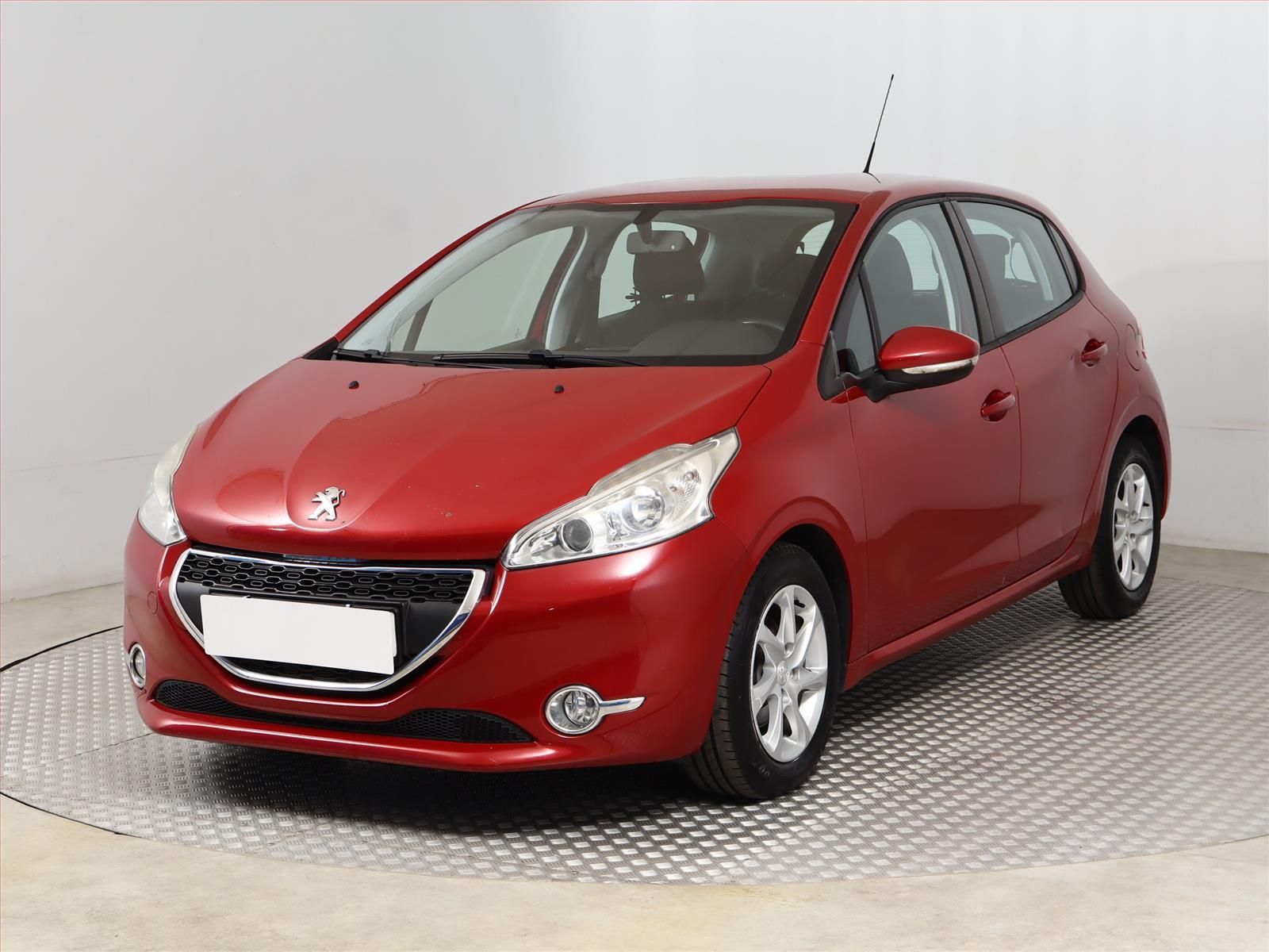 Peugeot 208, 1.4 HDI, ČR,1.maj, Serv.kniha - fotka 2