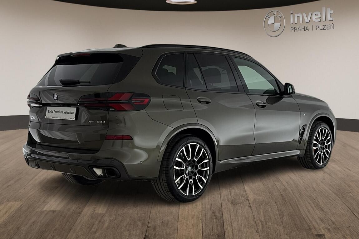 BMW X5, xDrive30d - fotka 3