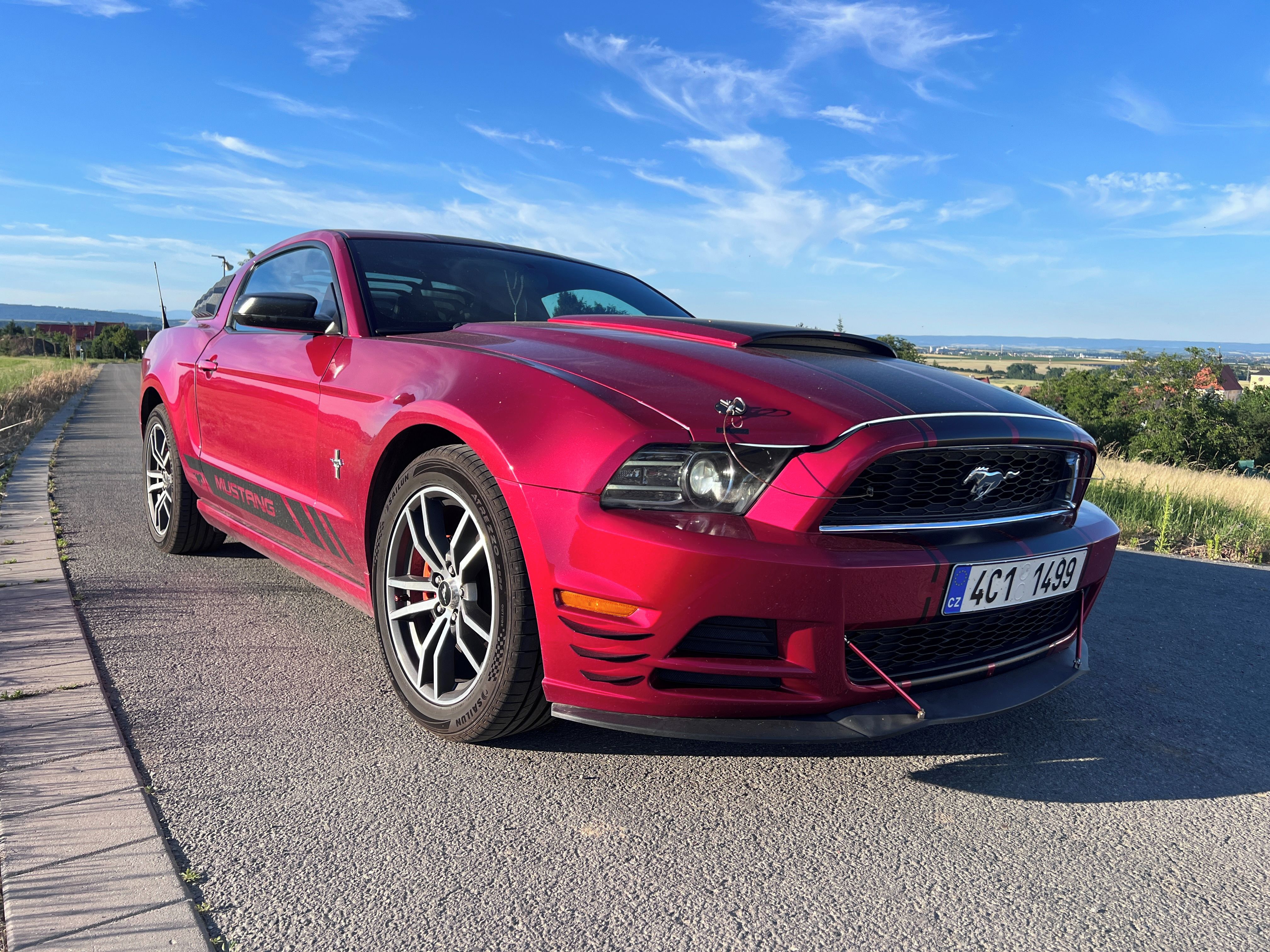 Ford Mustang, 3.7 V6, 227 kW, A - fotka 3