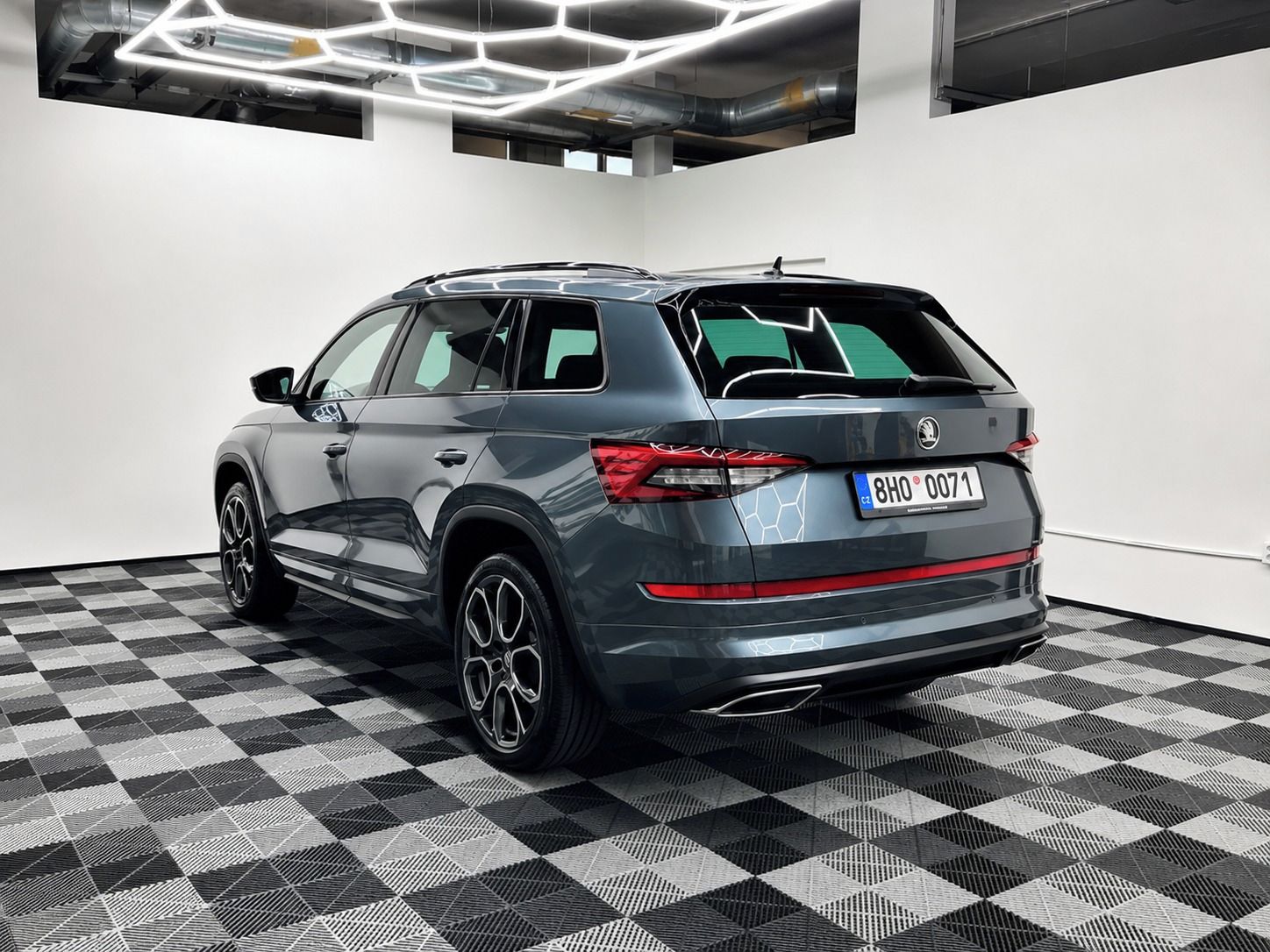 Škoda Kodiaq, RS 2.0 BiTDI 176kw - fotka 2