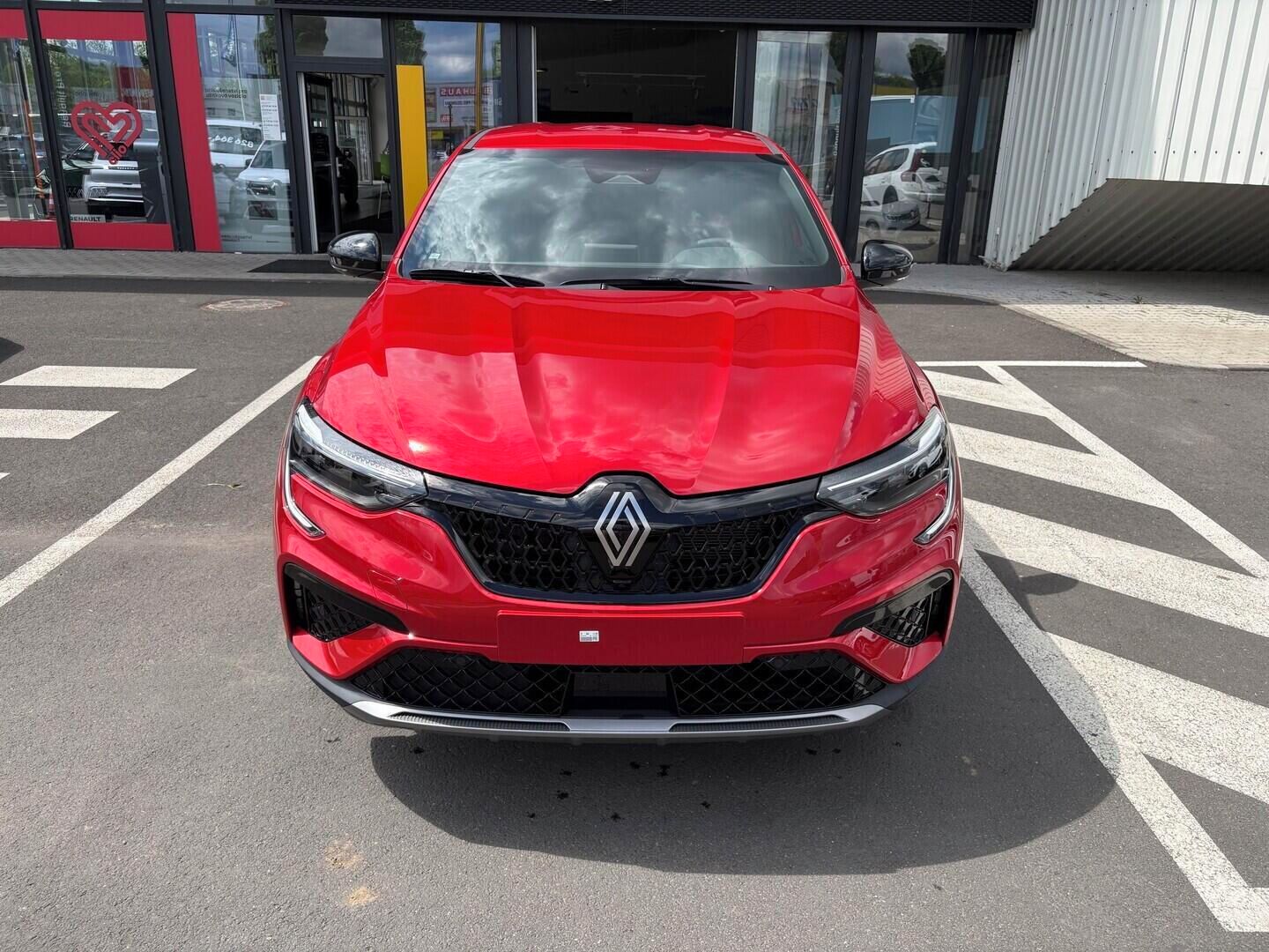 Renault Arkana, Techno E-Tech 145 1.6 105 kW - fotka 2
