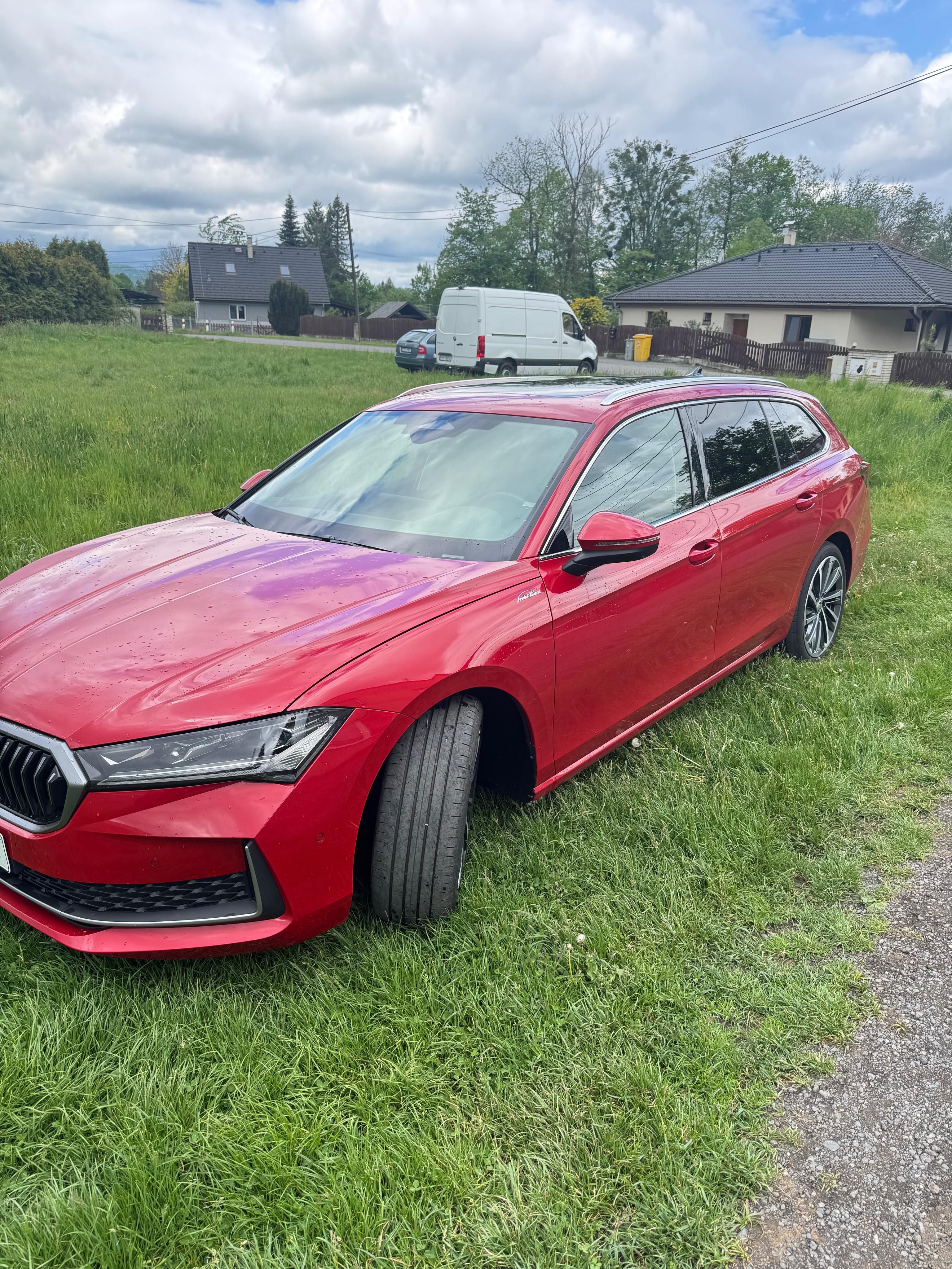Škoda Superb, L&K, nez. topení, tažné