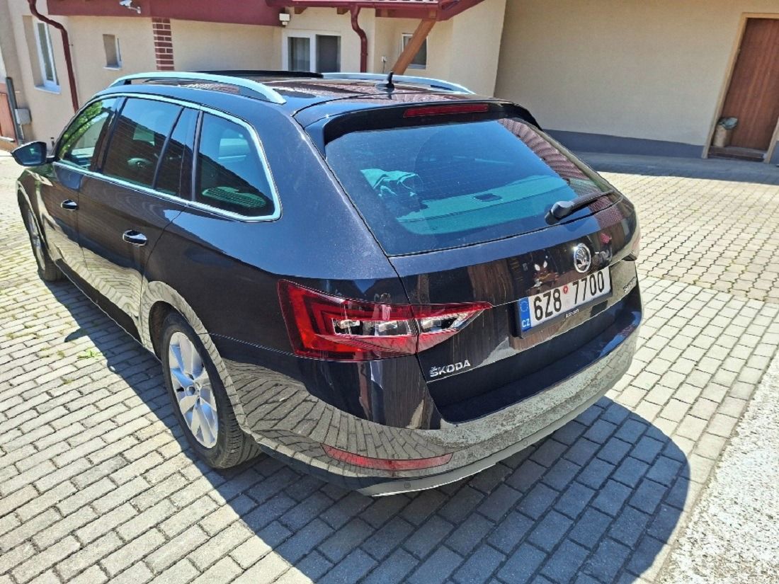 Škoda Superb, Škoda Superb Kombi - fotka 3