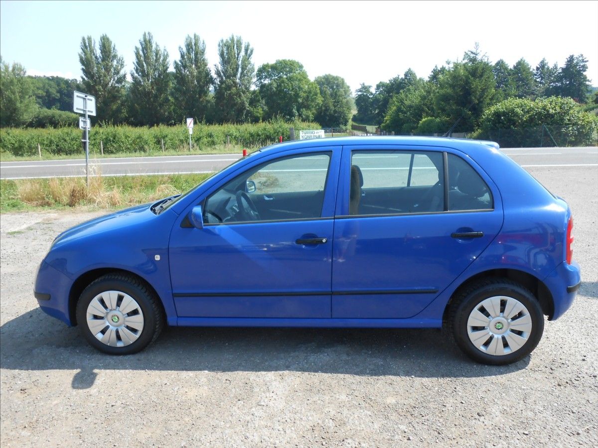Škoda Fabia, 1,4 i 16 V 55 kW Serviska - fotka 5