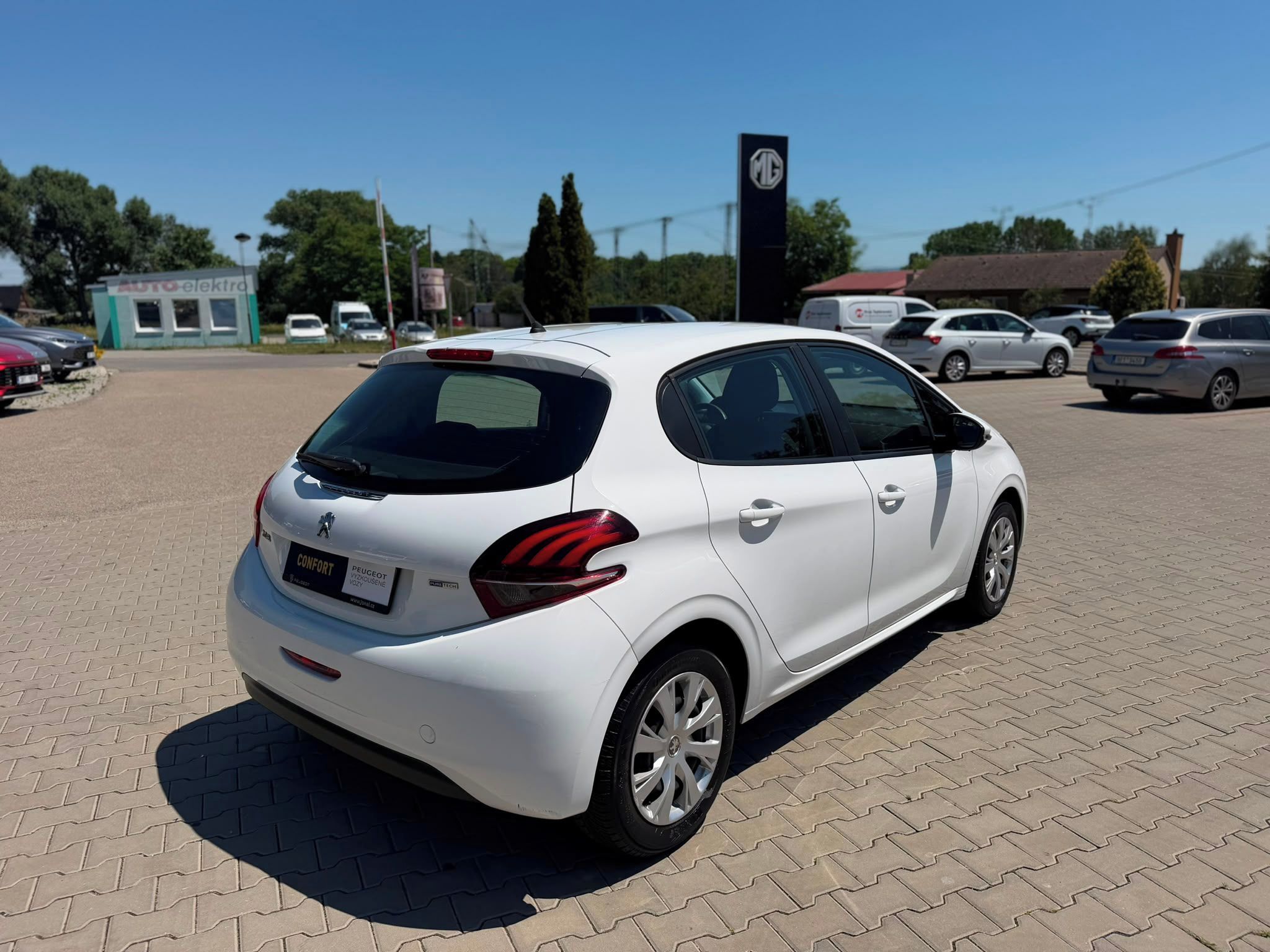 Peugeot 208, ACTIVE 1.2PT 82 MAN5 - fotka 4