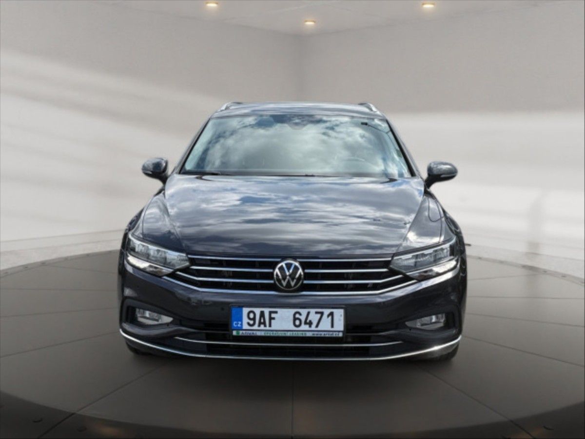 Volkswagen Passat, 2,0 TDI Elegance DSG - fotka 3