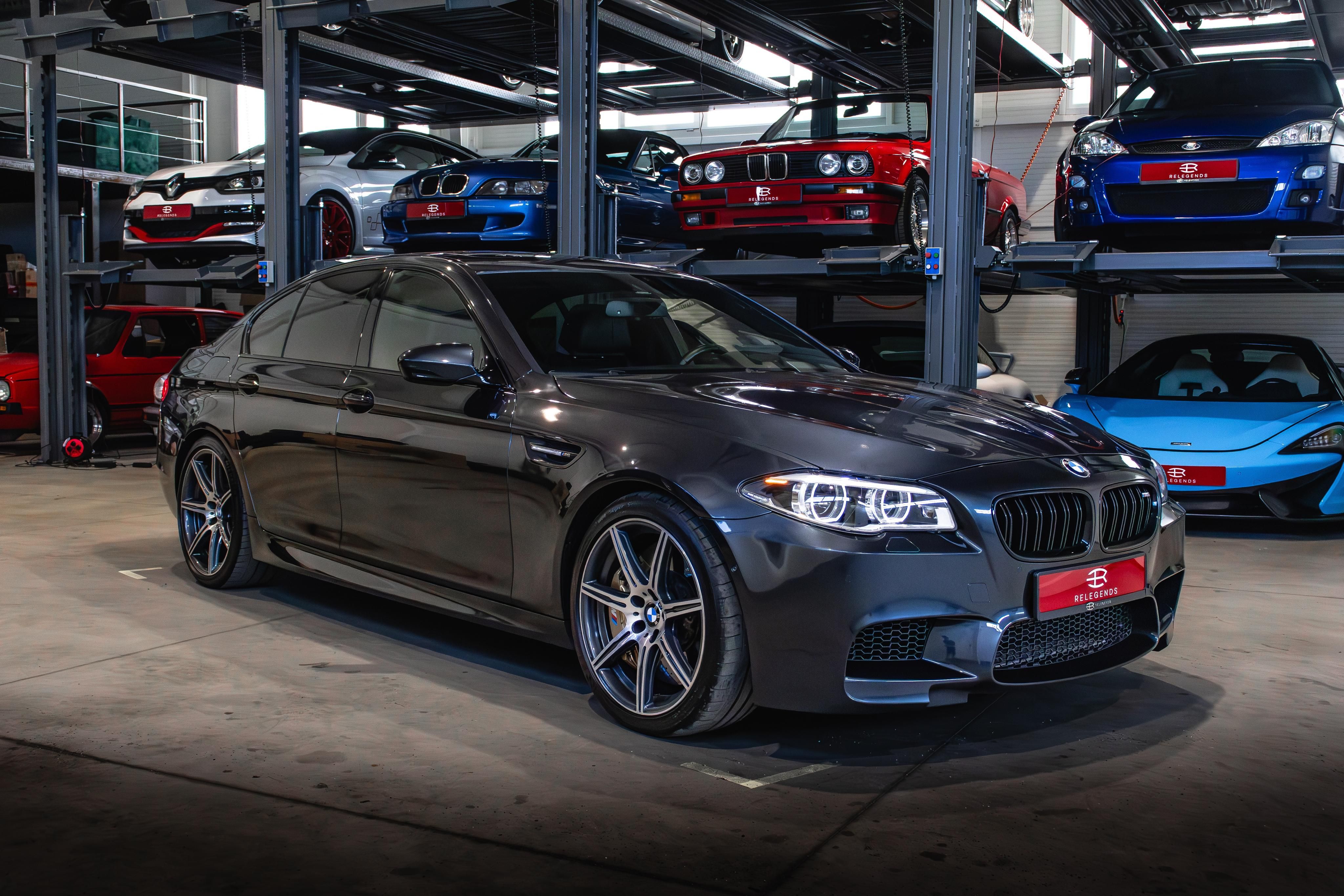 BMW M5, Competition Package