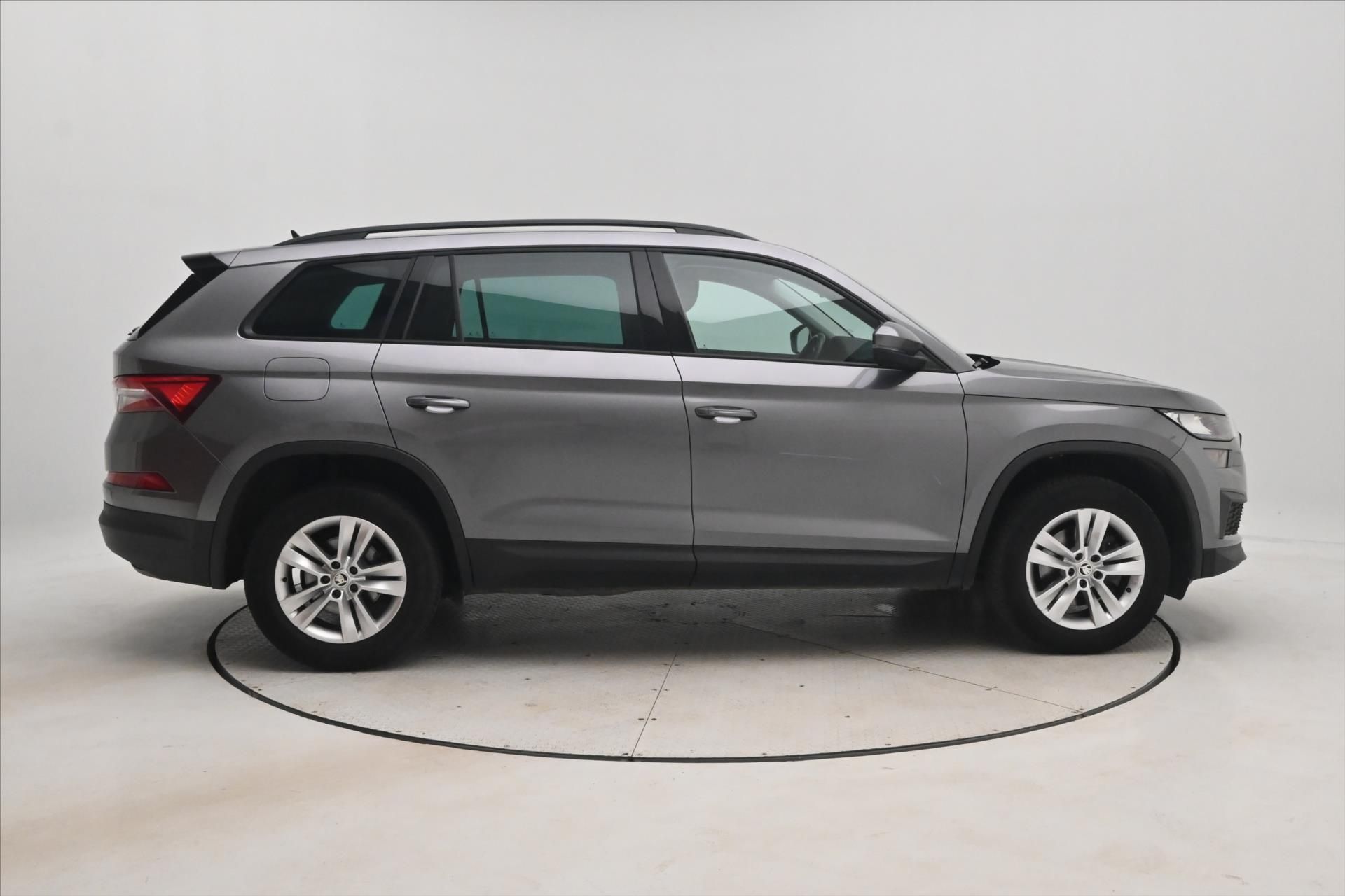 Škoda Kodiaq, 2,0 TDI 110kW DSG Ambition Zár - fotka 4