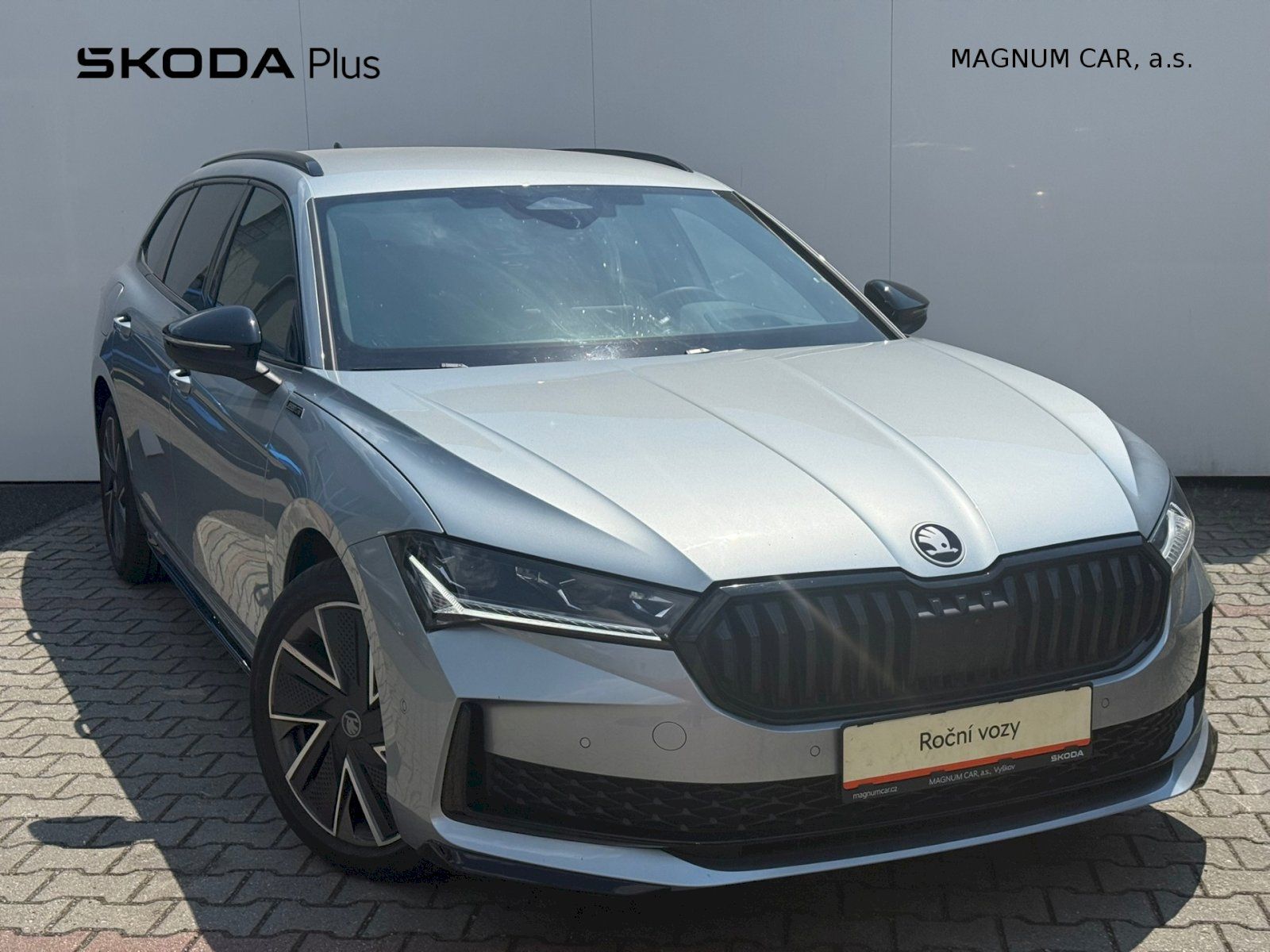 Škoda Superb, COMBI L&K 2.0TSI/150kW - fotka 6