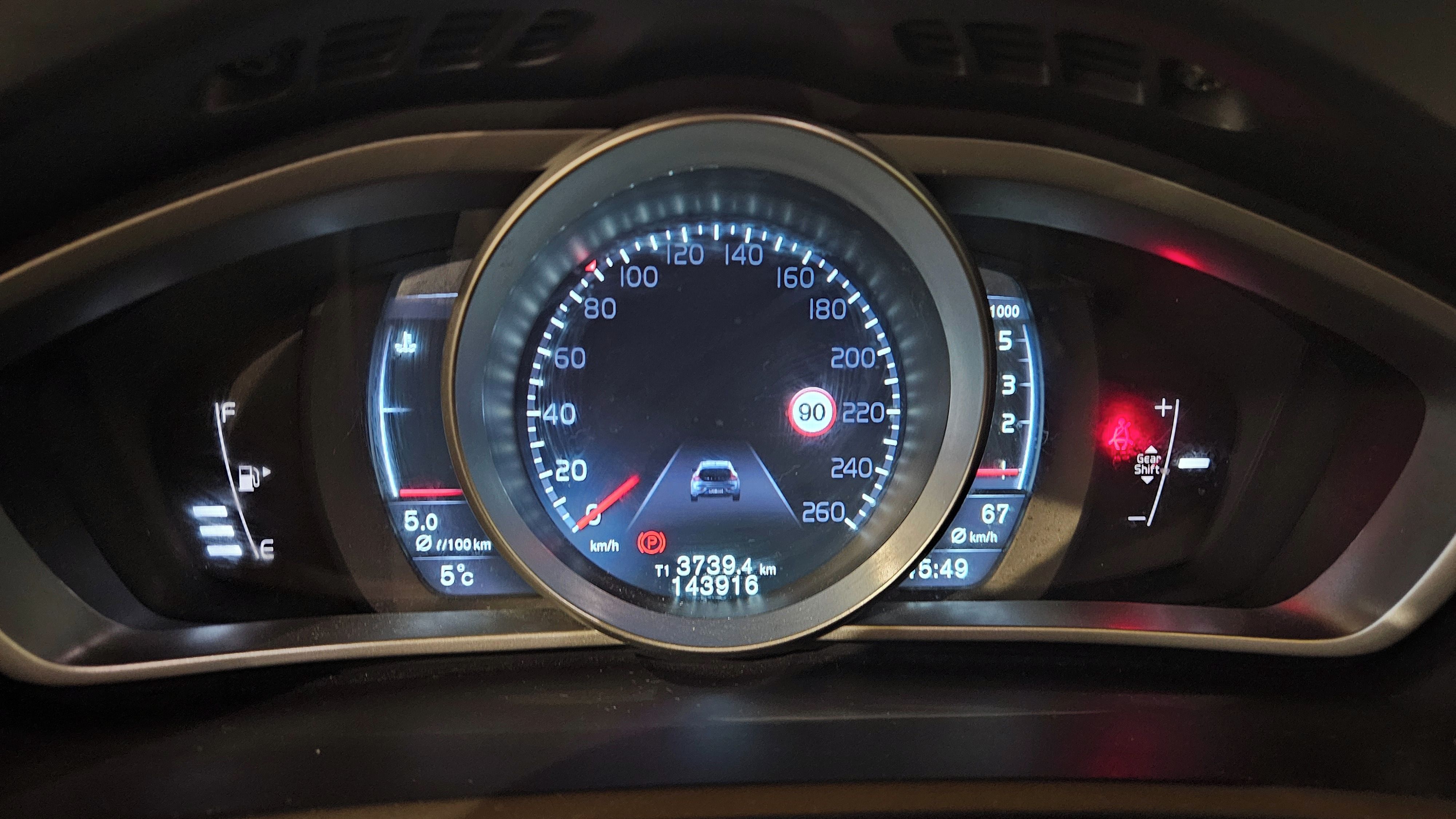 Volvo V40 - fotka 6