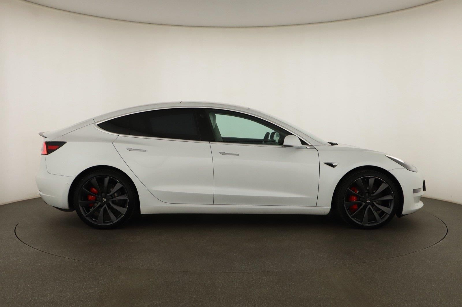 Tesla Model 3, Performance 78kWh, SoH 83% - fotka 6