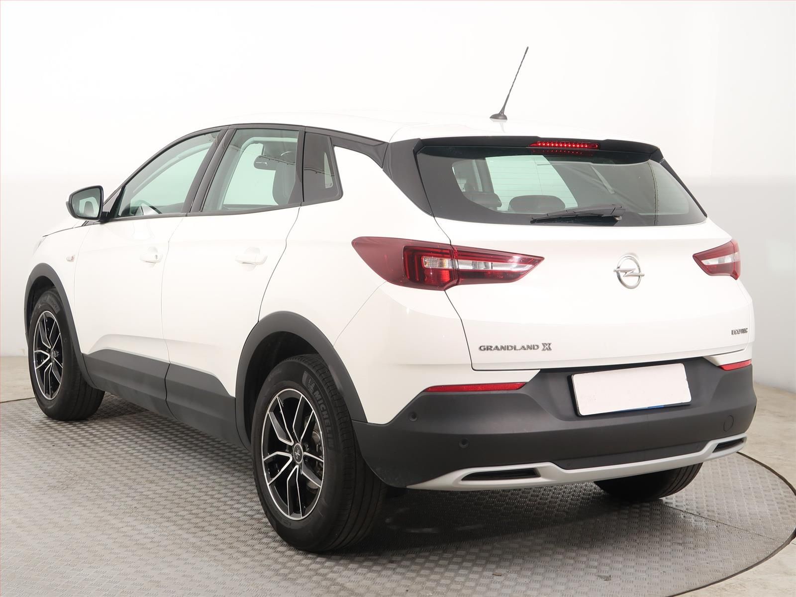 Opel Grandland X, 1.2 Turbo, Záruka, ČR,1.maj - fotka 4